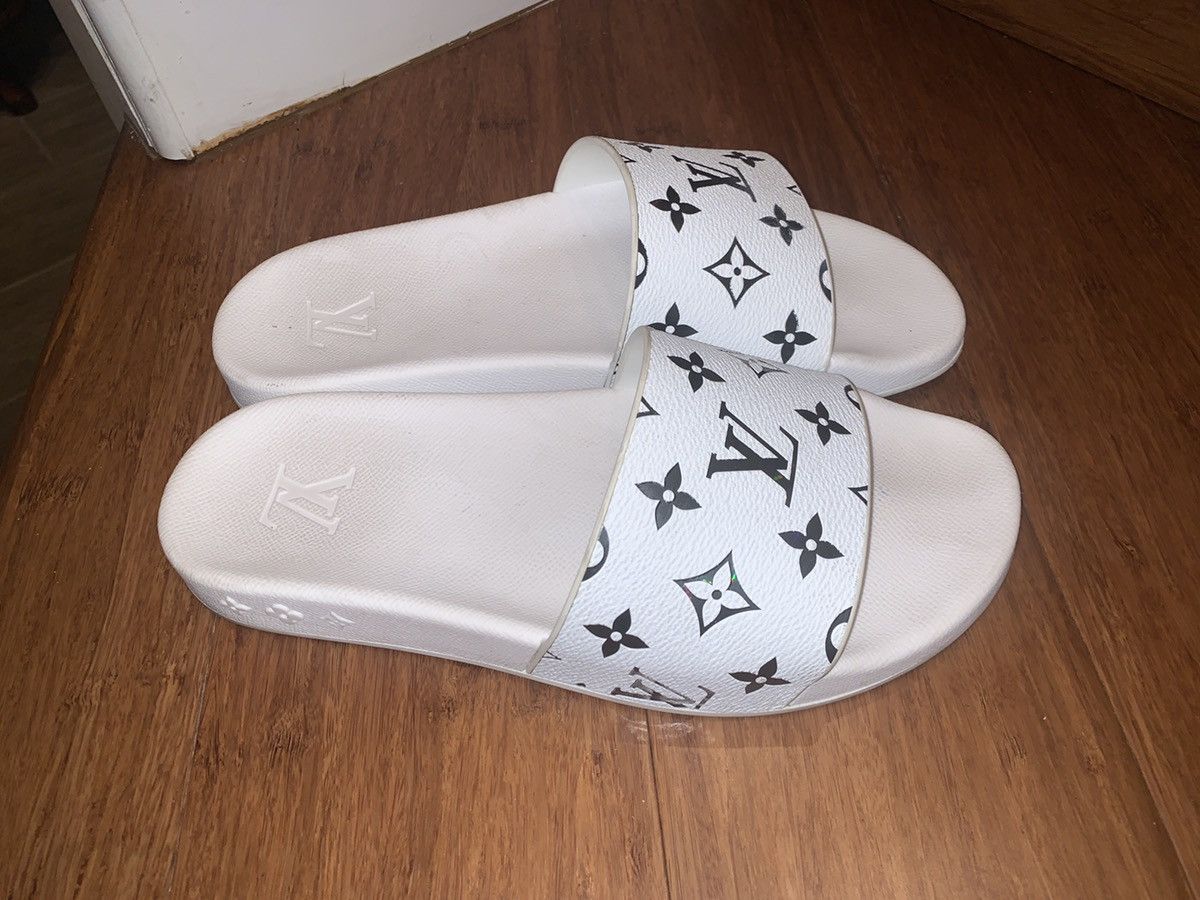 Louis Vuitton Louis Vuitton Waterfront Mule Slides Size US 6 / EU 39 - 2 Thumbnail
