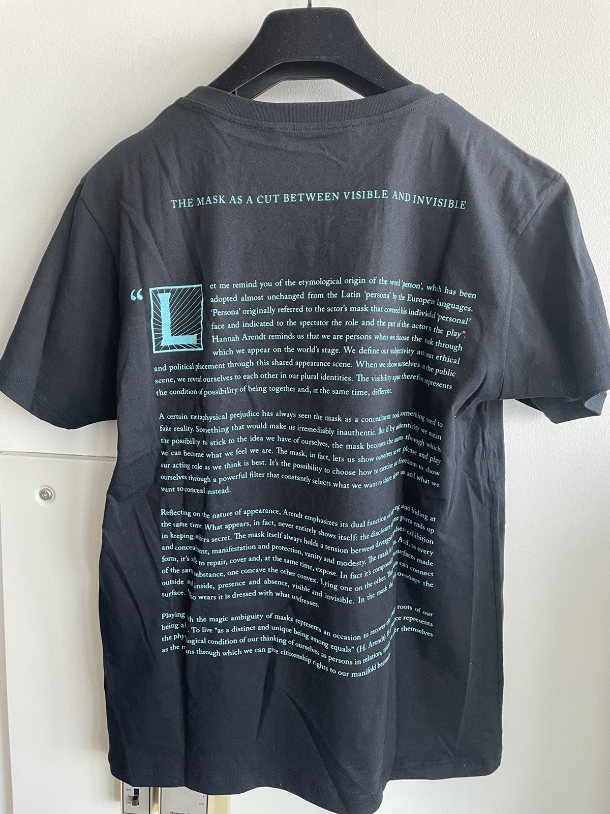 Gucci Super Runway Rare Brand New Loved BS Gucci Logo Tee T-shirt Size US S / EU 44-46 / 1 - 21 Thumbnail