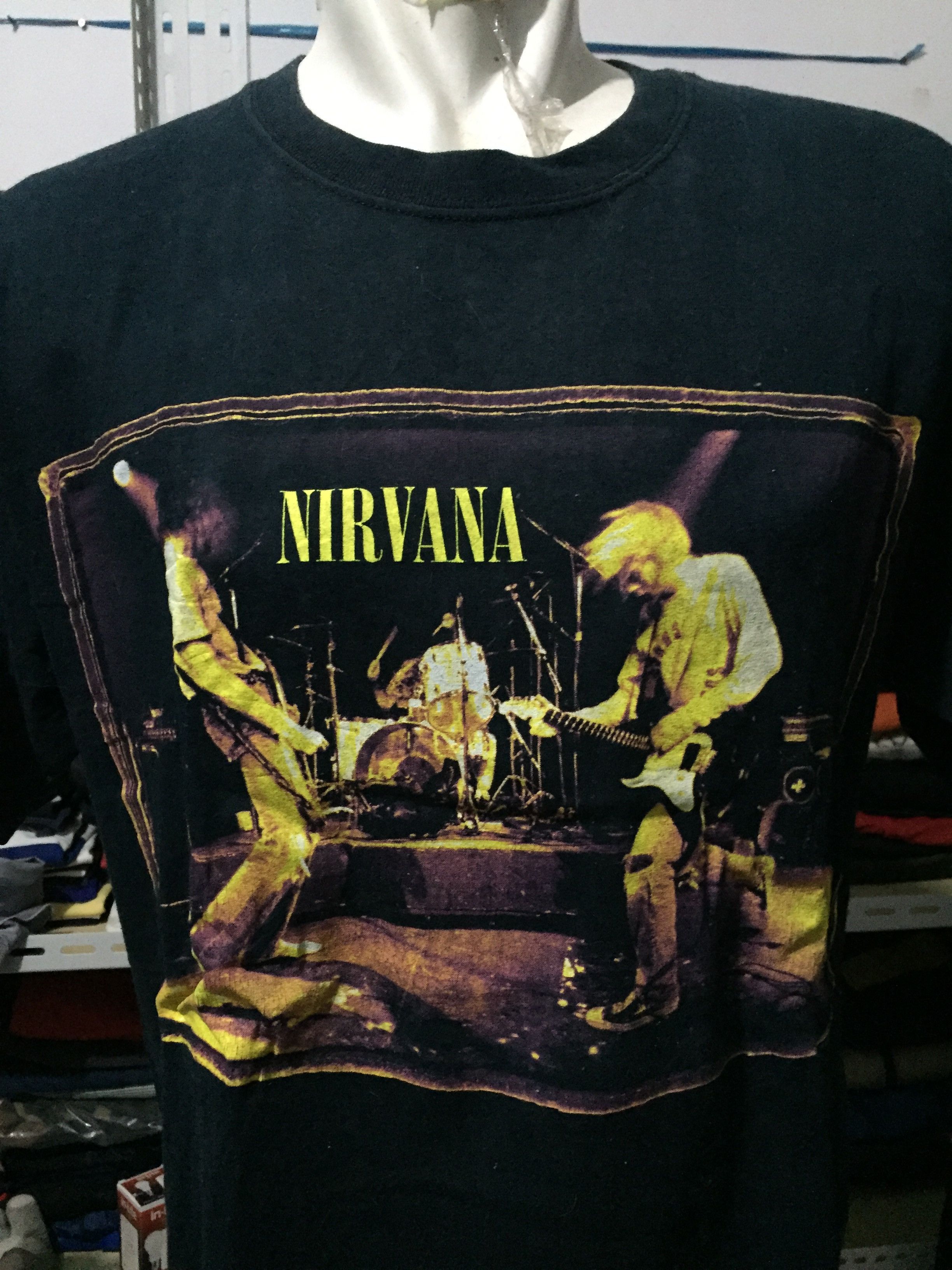 トップス 90's Nirvana \" From The Muddy Banks \" XL Nirvana Men's T Shirt The Muddy Banks of The Wishkah Anvil
