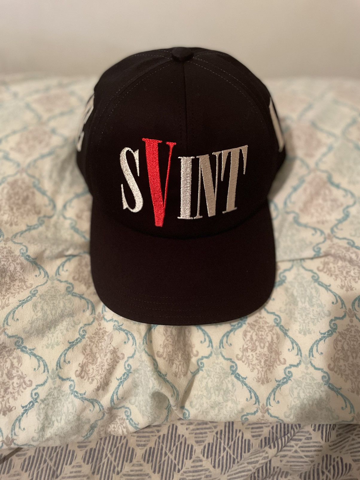 Vlone / saint collaborated hat deals