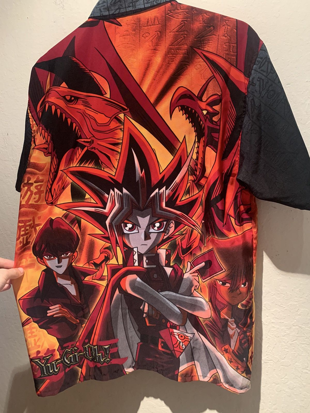 Vintage *RARE* Vintage Yu-Gi-Oh! All-Over Print S/S Button Shirt Size US M / EU 48-50 / 2 - 2 Thumbnail