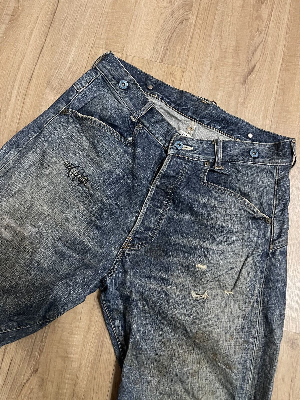 Japanese Brand × Sifury Sifury distress and dirty buckle back jeans Size US 35 - 4 Thumbnail