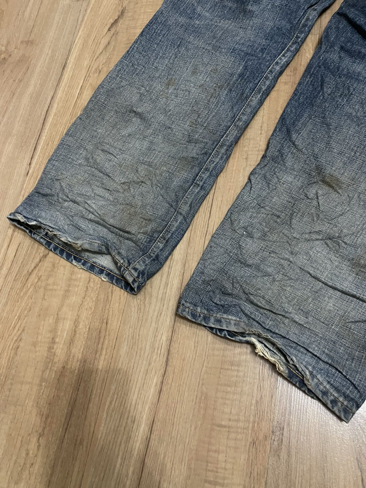 Japanese Brand × Sifury Sifury distress and dirty buckle back jeans Size US 35 - 8 Thumbnail