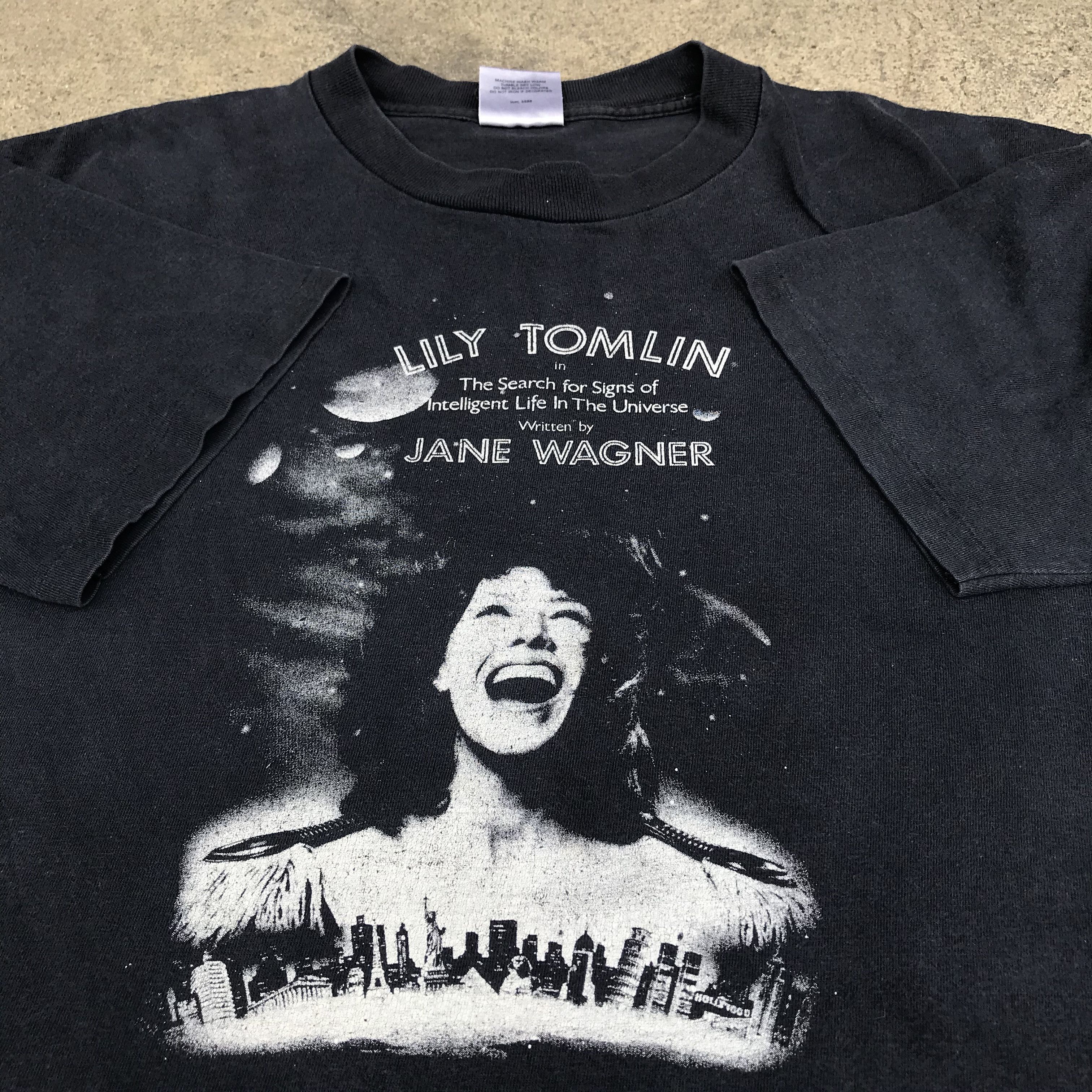 Vintage Vintage 90s Lily Tomlin Movie Promo Tee Faded Comedy graphic Size US XL / EU 56 / 4 - 2 Thumbnail