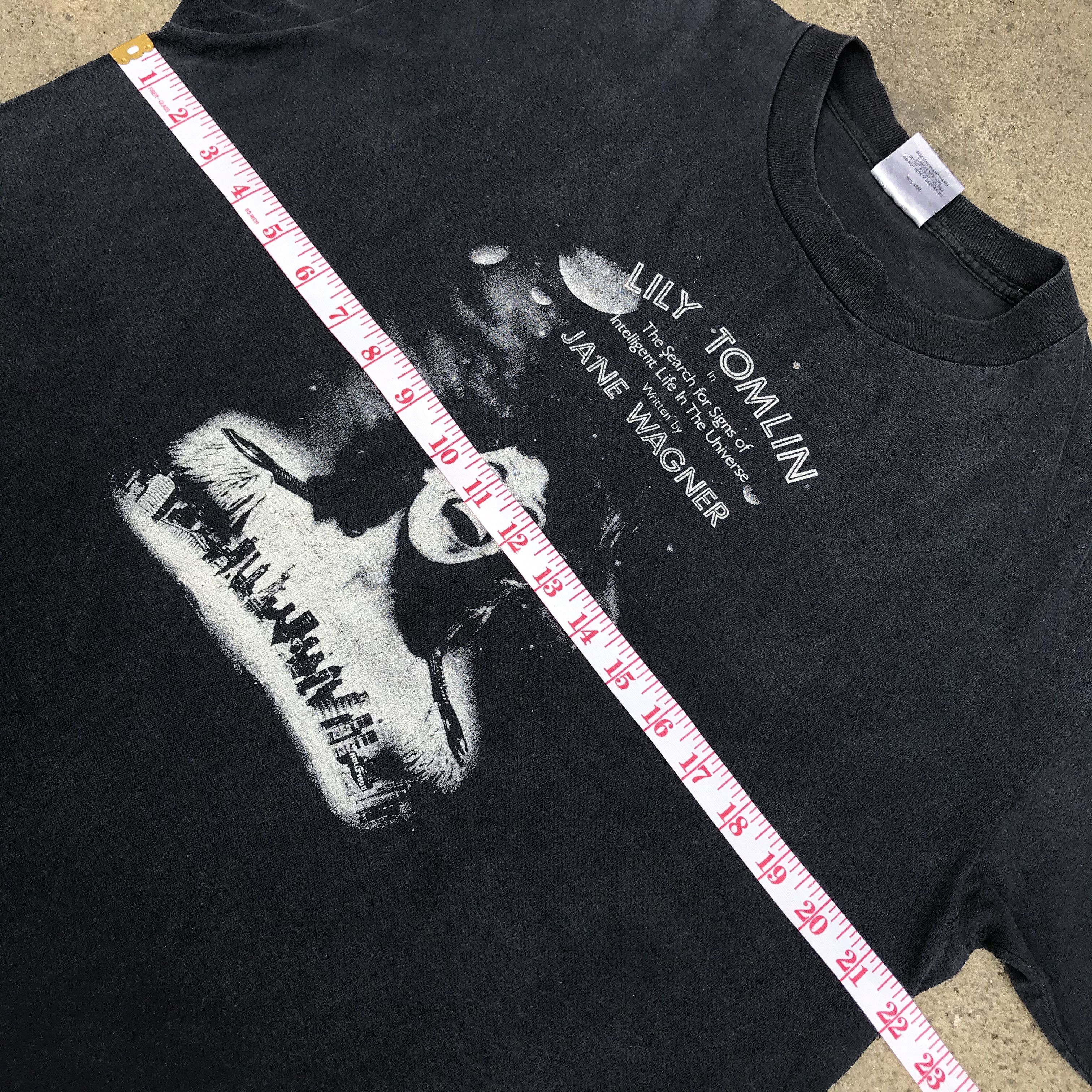 Vintage Vintage 90s Lily Tomlin Movie Promo Tee Faded Comedy graphic Size US XL / EU 56 / 4 - 6 Thumbnail