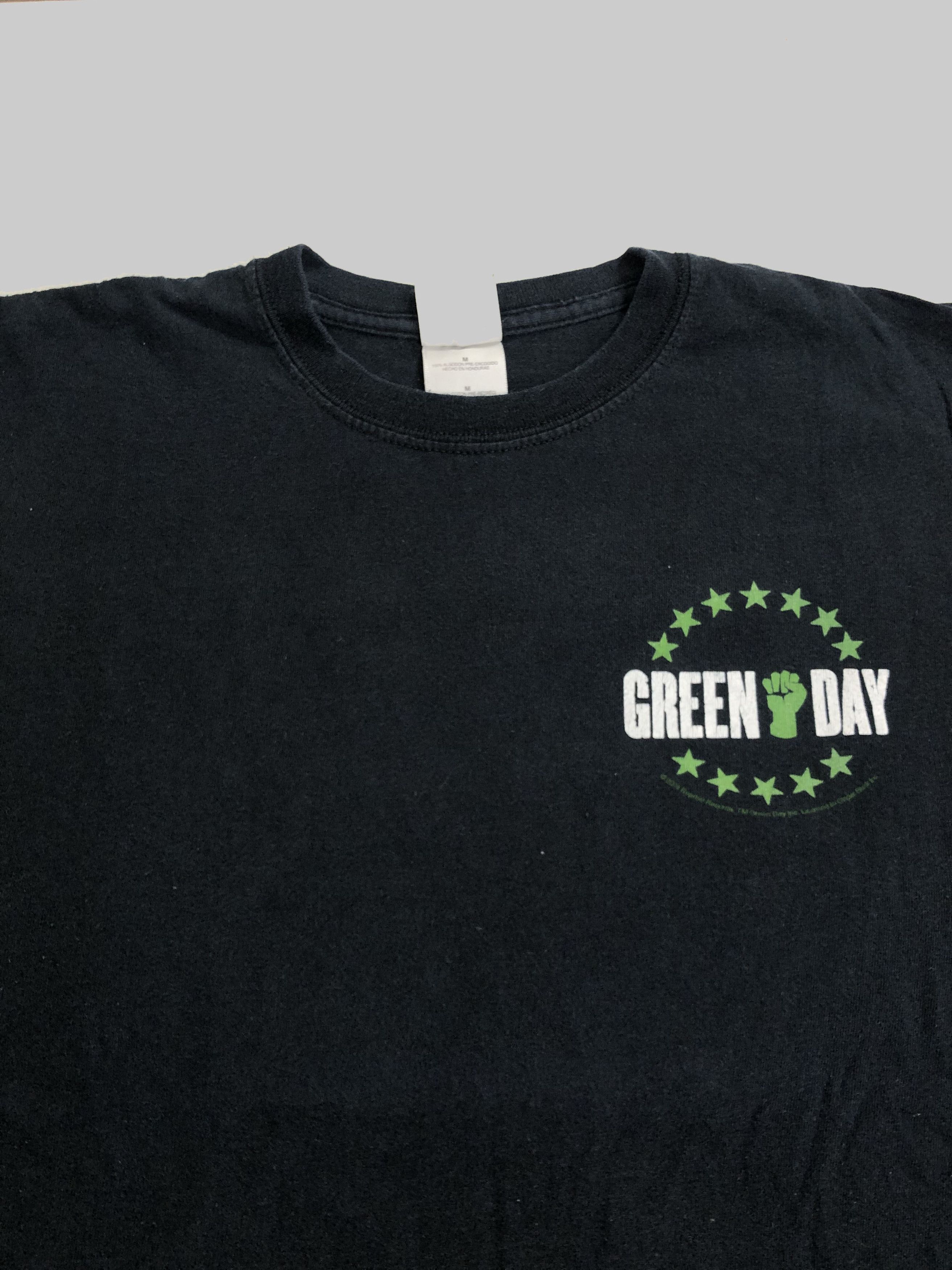 Band Tees Vintage 2004 Green Day (Fall Out Boy Linkin Park Sum 41) Size US L / EU 52-54 / 3 - 5 Thumbnail