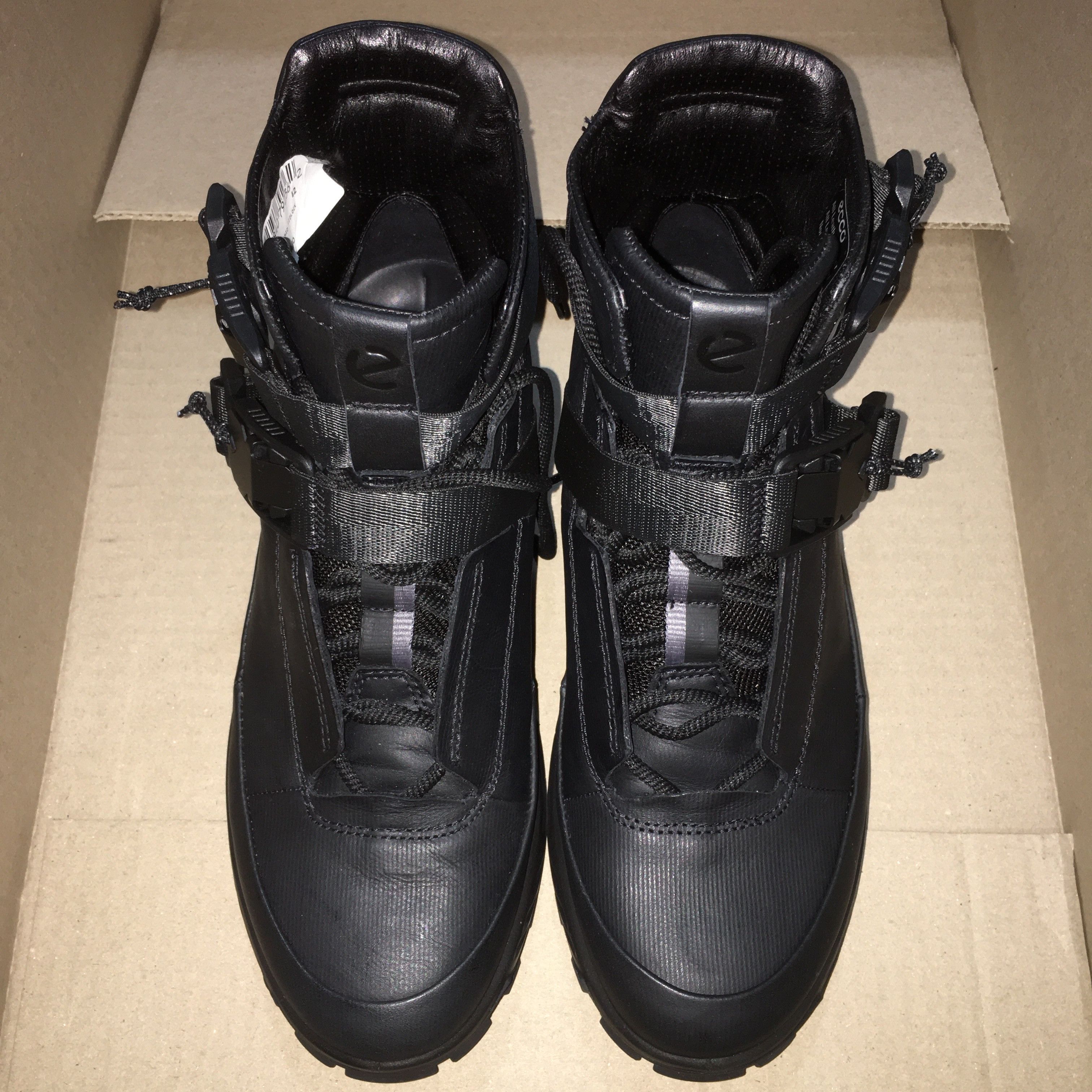 Ecco MEN'S EXPSTRIKE MID HIKING SHOES Size US 9 / EU 42 - 3 Thumbnail
