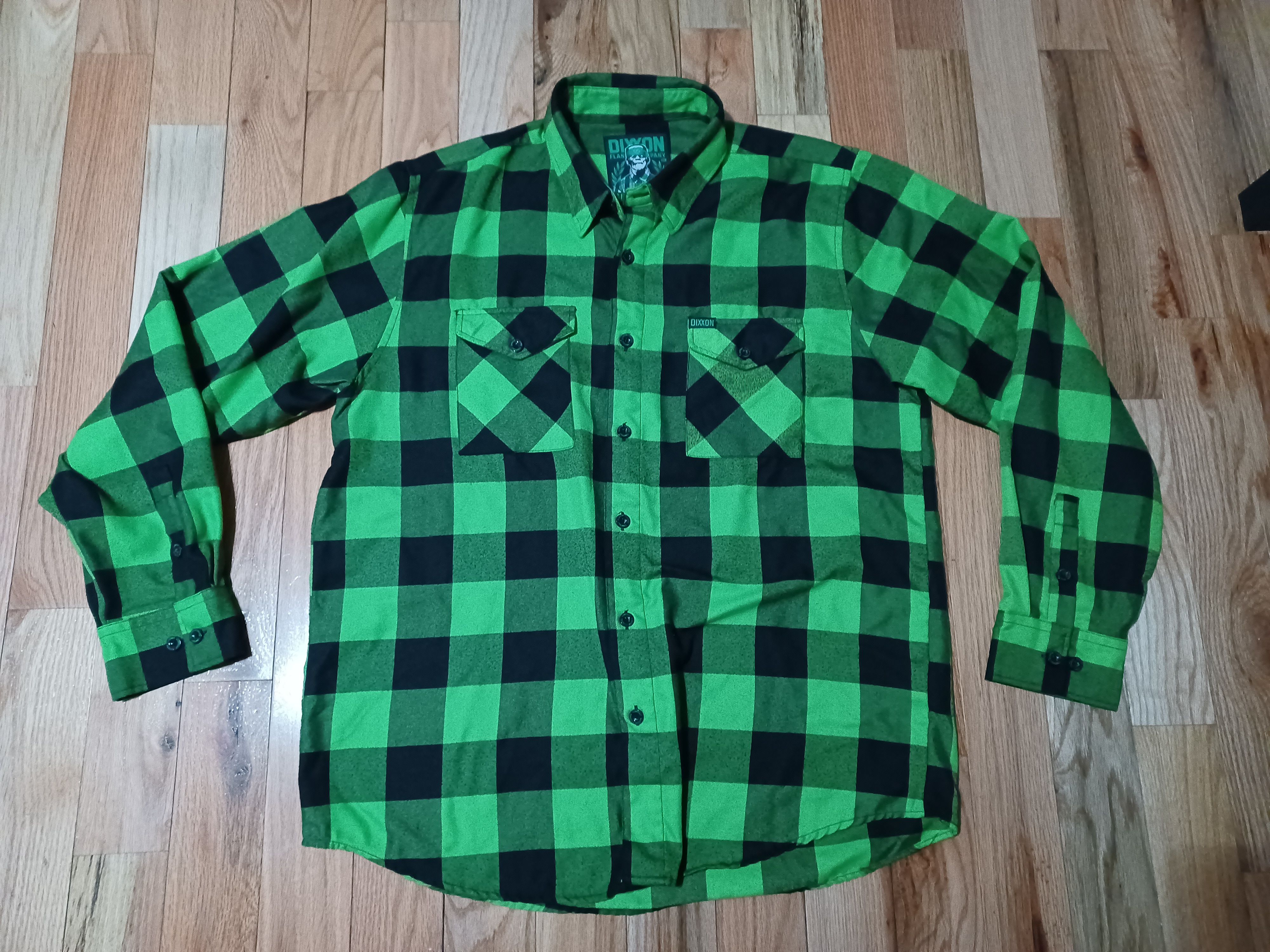 DIXXON outlet The Gang Green Flannel Womens Medium