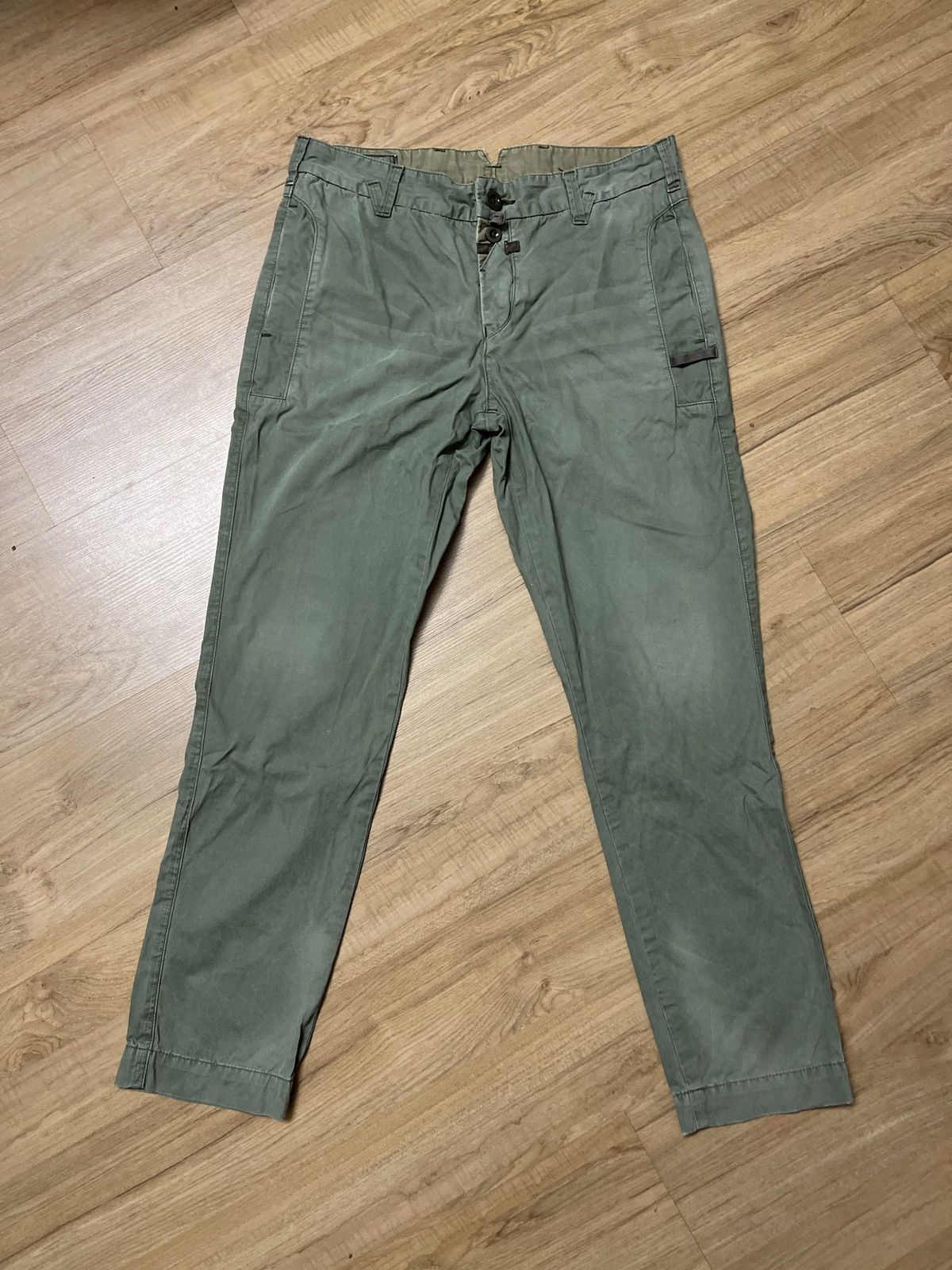 Marithe + Francois Girbaud Marithe Francois Girbaud army green styel casual pants Size US 33 - 1 Thumbnail