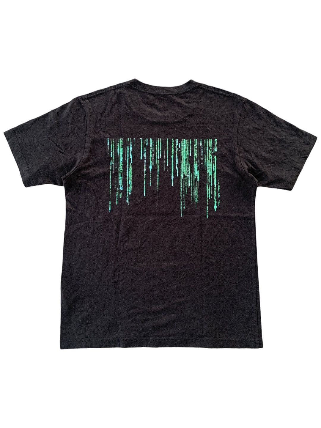Vintage The Matrix Resurrections Uniqlo T-Shirt Size US L / EU 52-54 / 3 - 2 Thumbnail