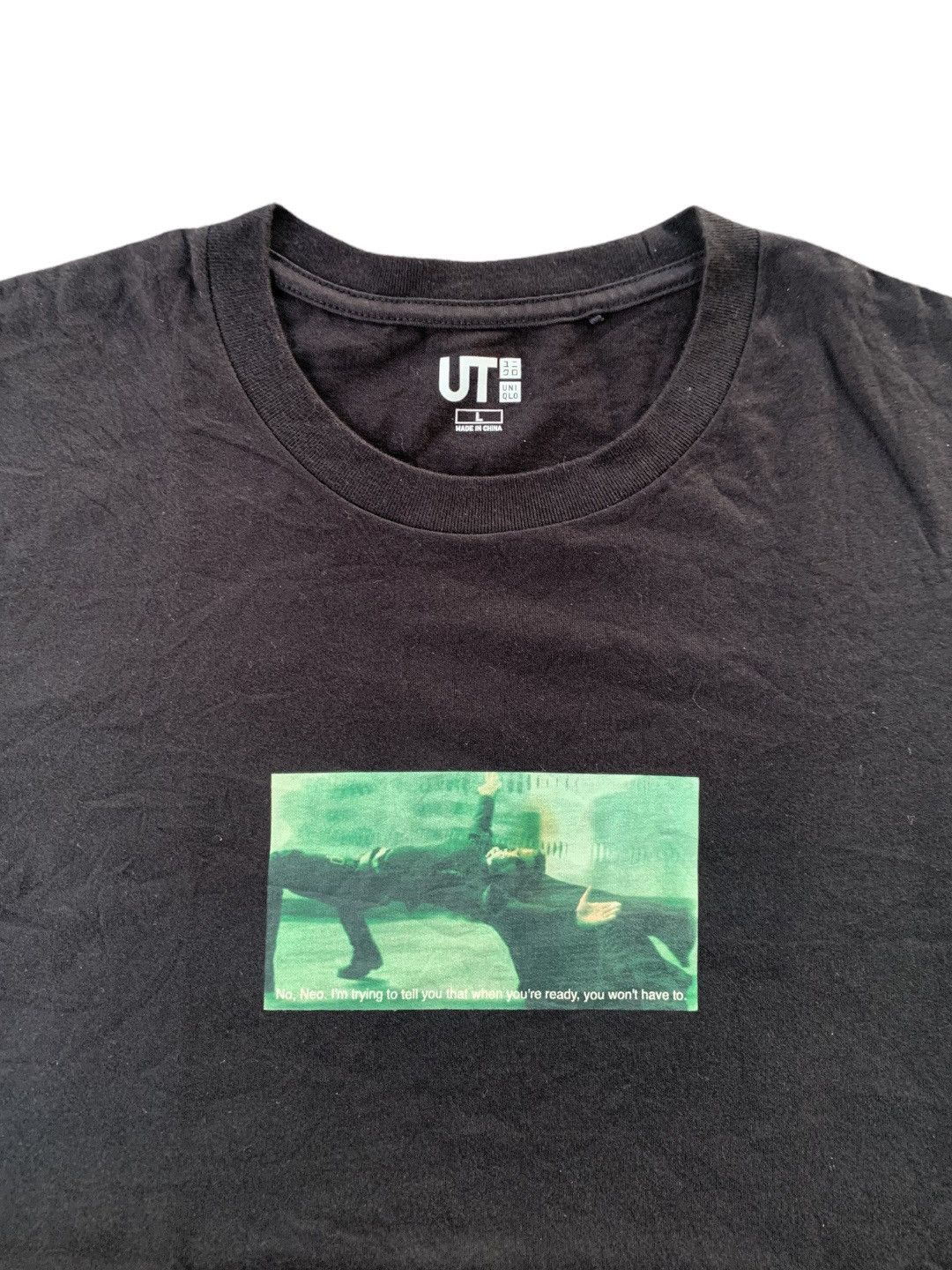 Vintage The Matrix Resurrections Uniqlo T-Shirt Size US L / EU 52-54 / 3 - 3 Thumbnail