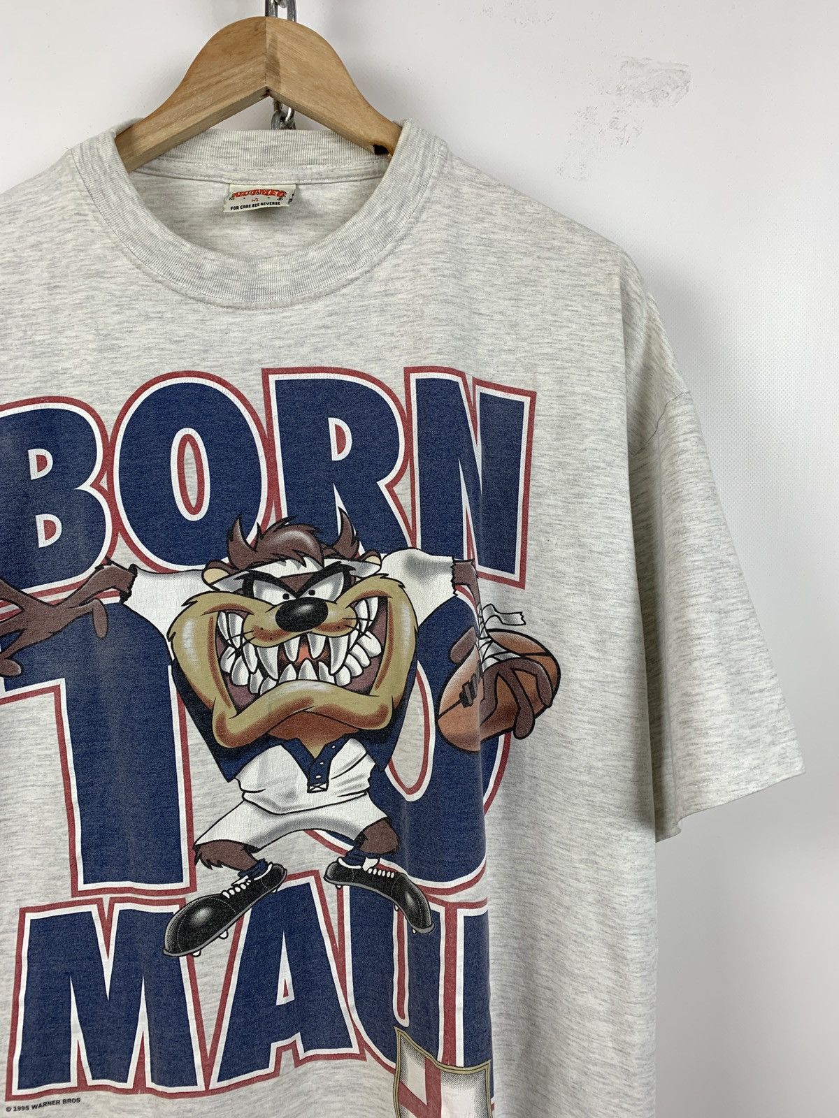 Nutmeg 1995 Vintage Taz Born To Maul Nutmeg T-Shirt Size US XL / EU 56 / 4 - 3 Thumbnail