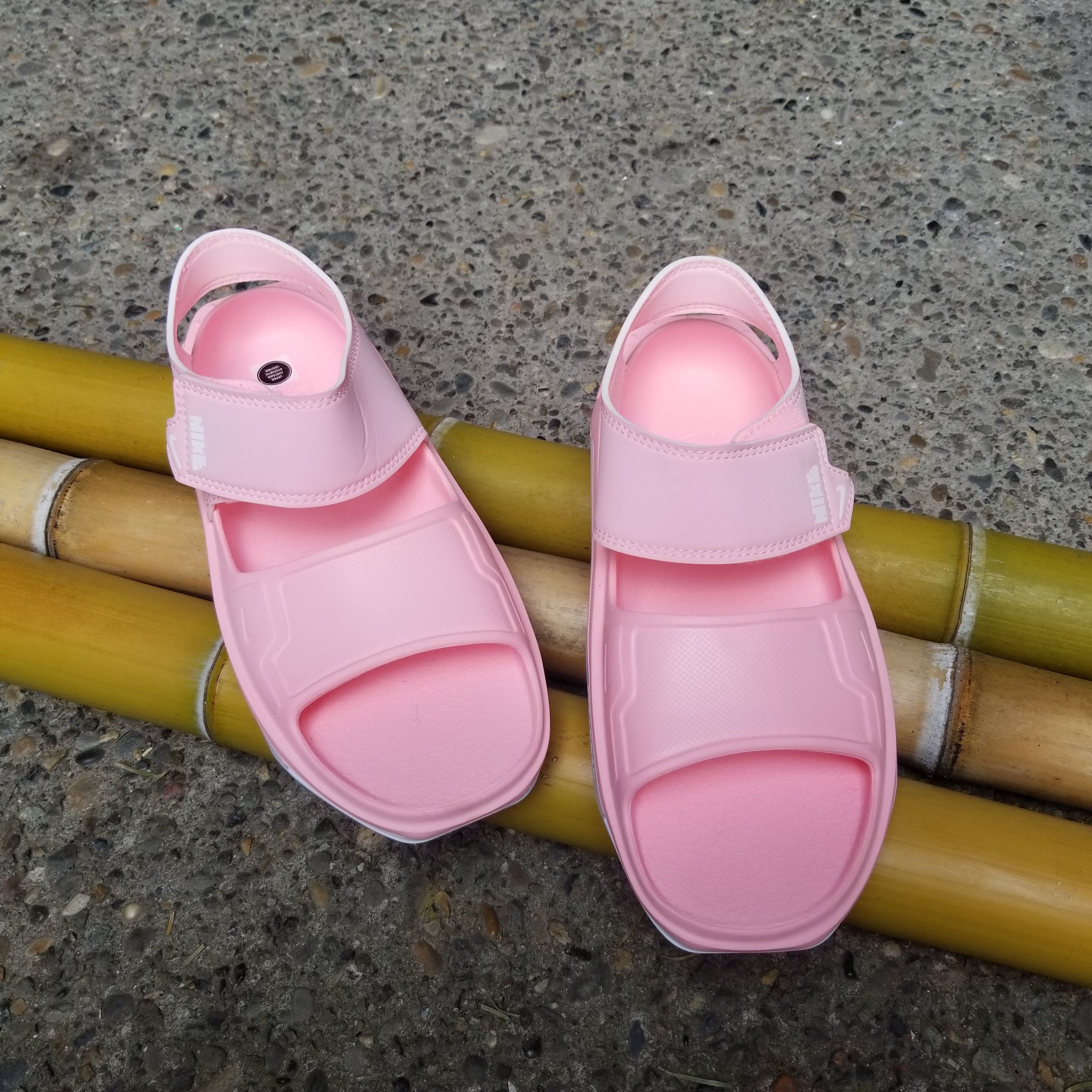 nike playscape sandals