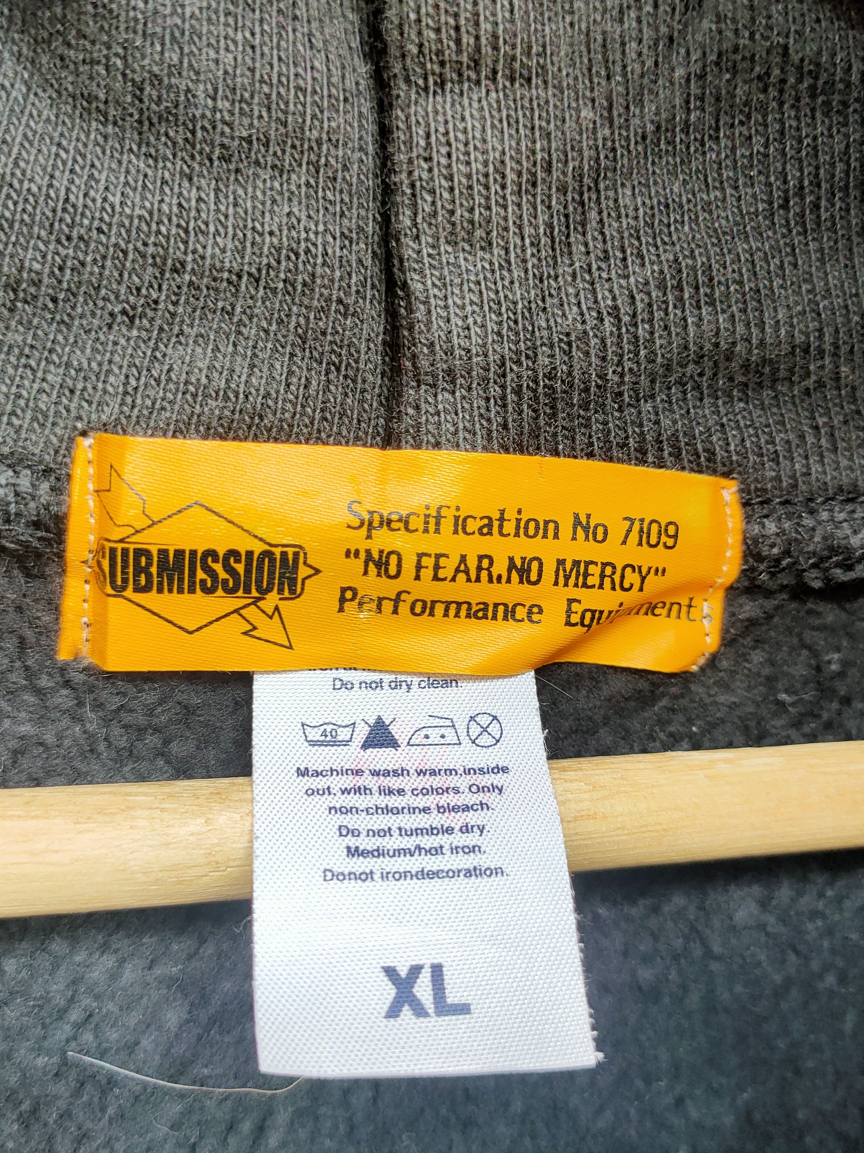 Vintage Submission sweatshirt hoodie nofear nomercy7109 sunFaded 🔥 Size US XL / EU 56 / 4 - 11 Thumbnail
