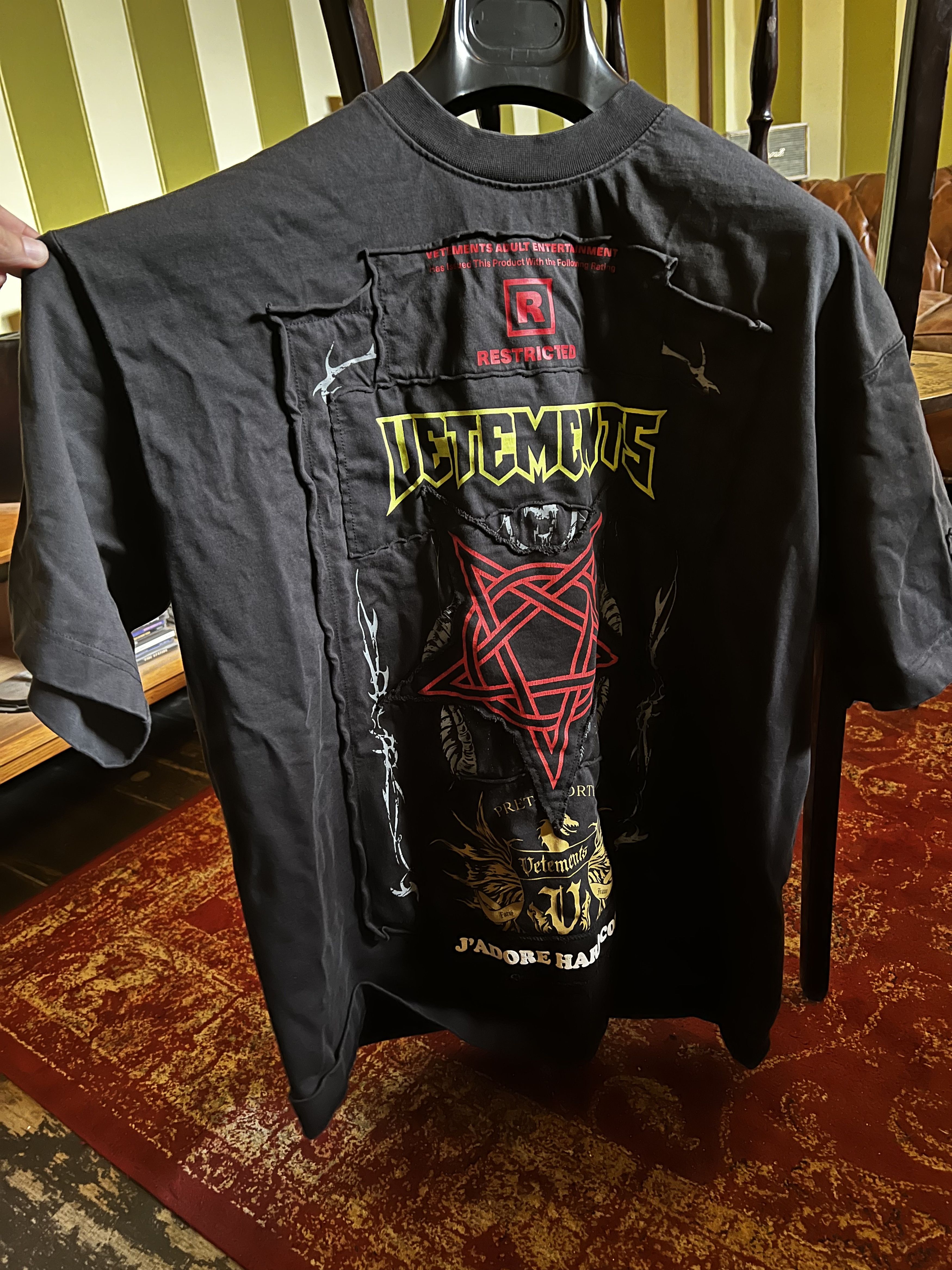 トップス VETEMENTS l Patch Tee vetements hardcore patched t-shirt