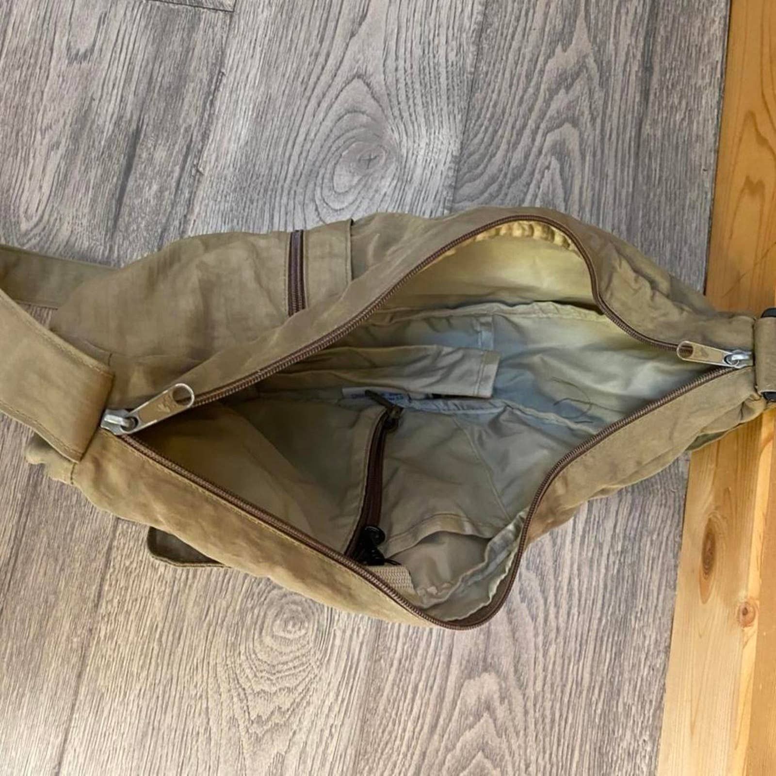 Vintage Side bag tan chest Size ONE SIZE - 3 Thumbnail