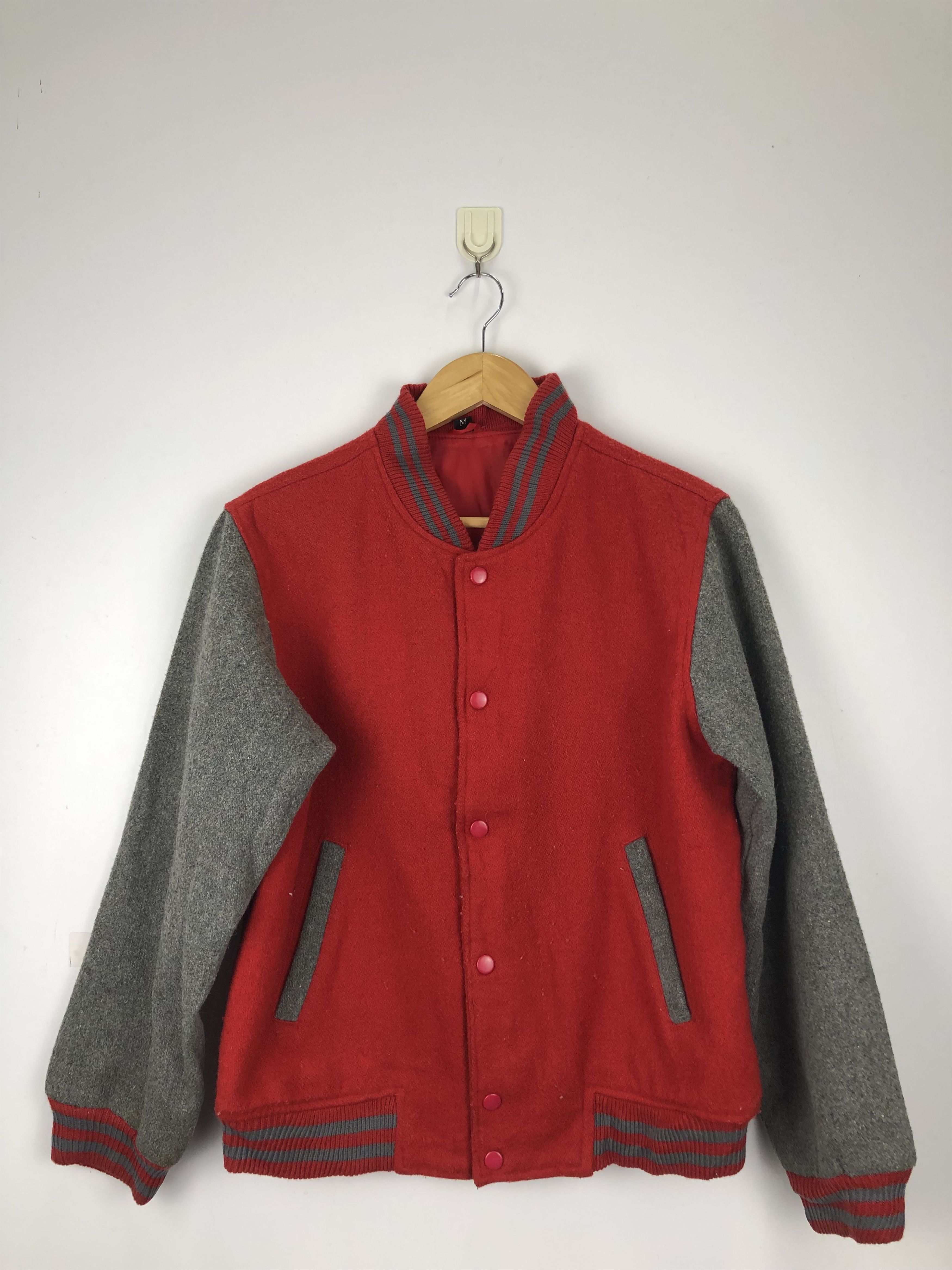 Japanese Brand Vintage 90s Japanese Brand Wool Varsity Jacket Red V0408 Size US M / EU 48-50 / 2 - 1 Thumbnail