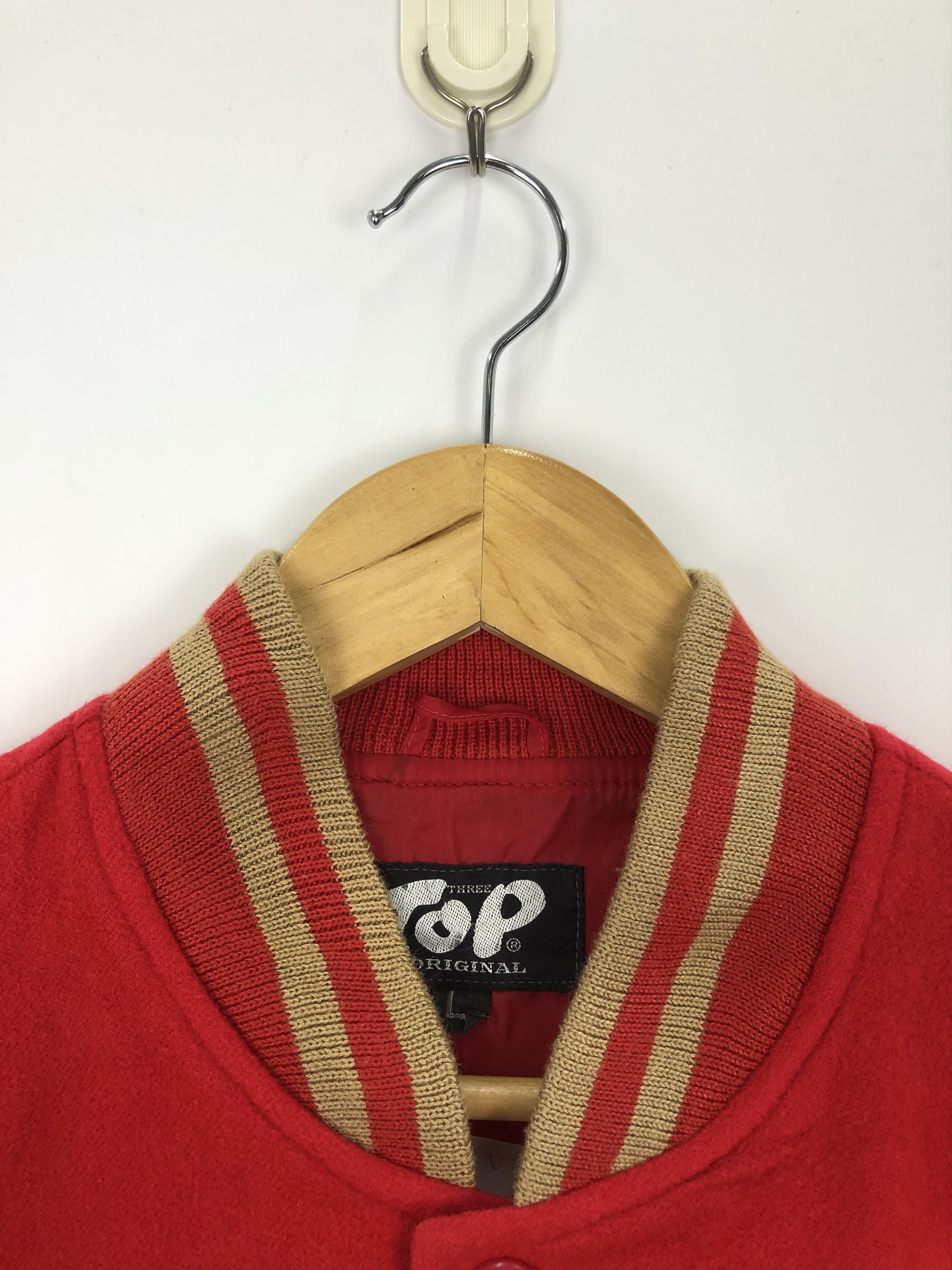 Japanese Brand Vintage Japanese Brand Wool Varsity Jacket Red V0417 Size US L / EU 52-54 / 3 - 8 Thumbnail