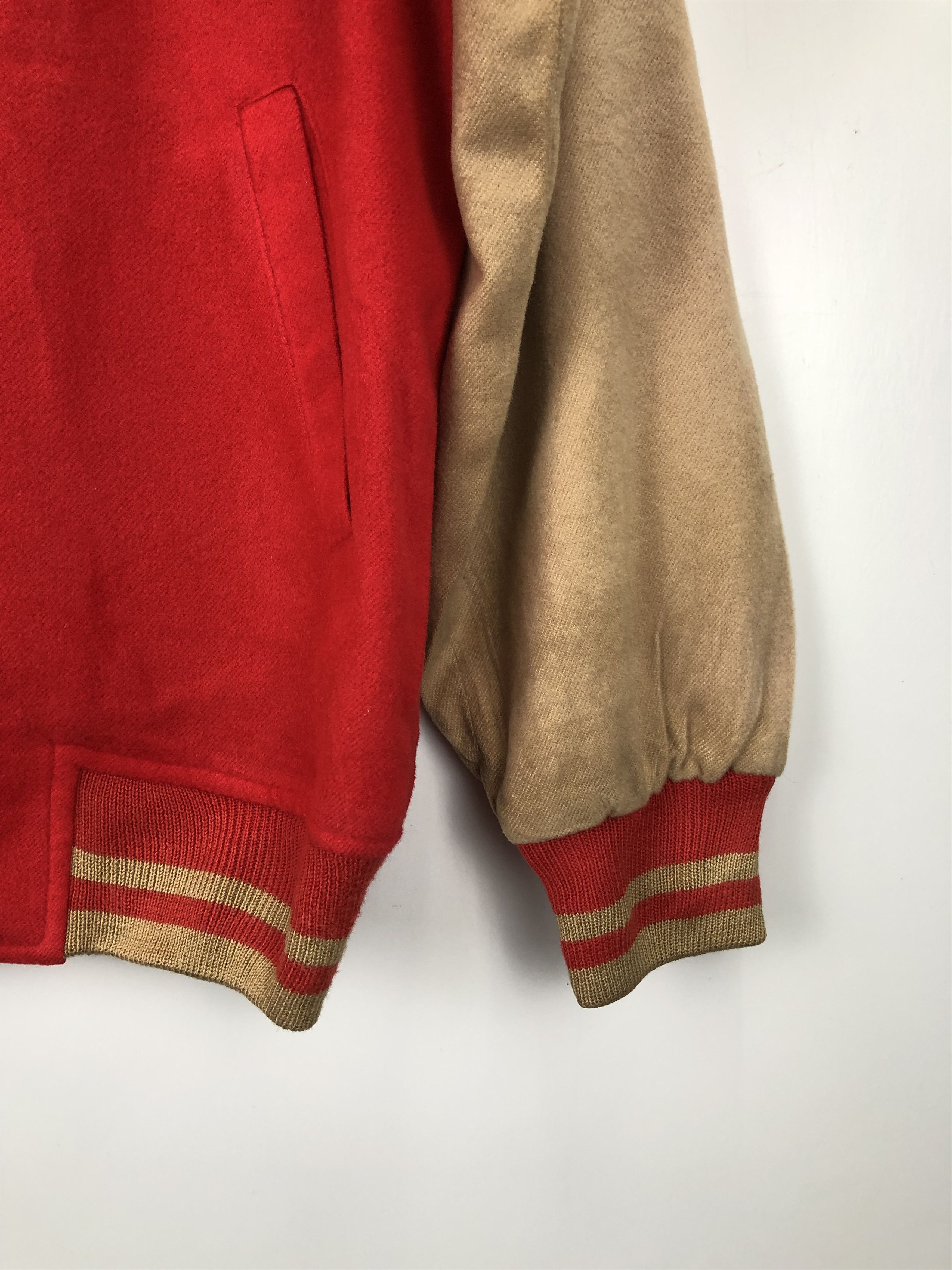 Japanese Brand Vintage Japanese Brand Wool Varsity Jacket Red V0417 Size US L / EU 52-54 / 3 - 6 Thumbnail