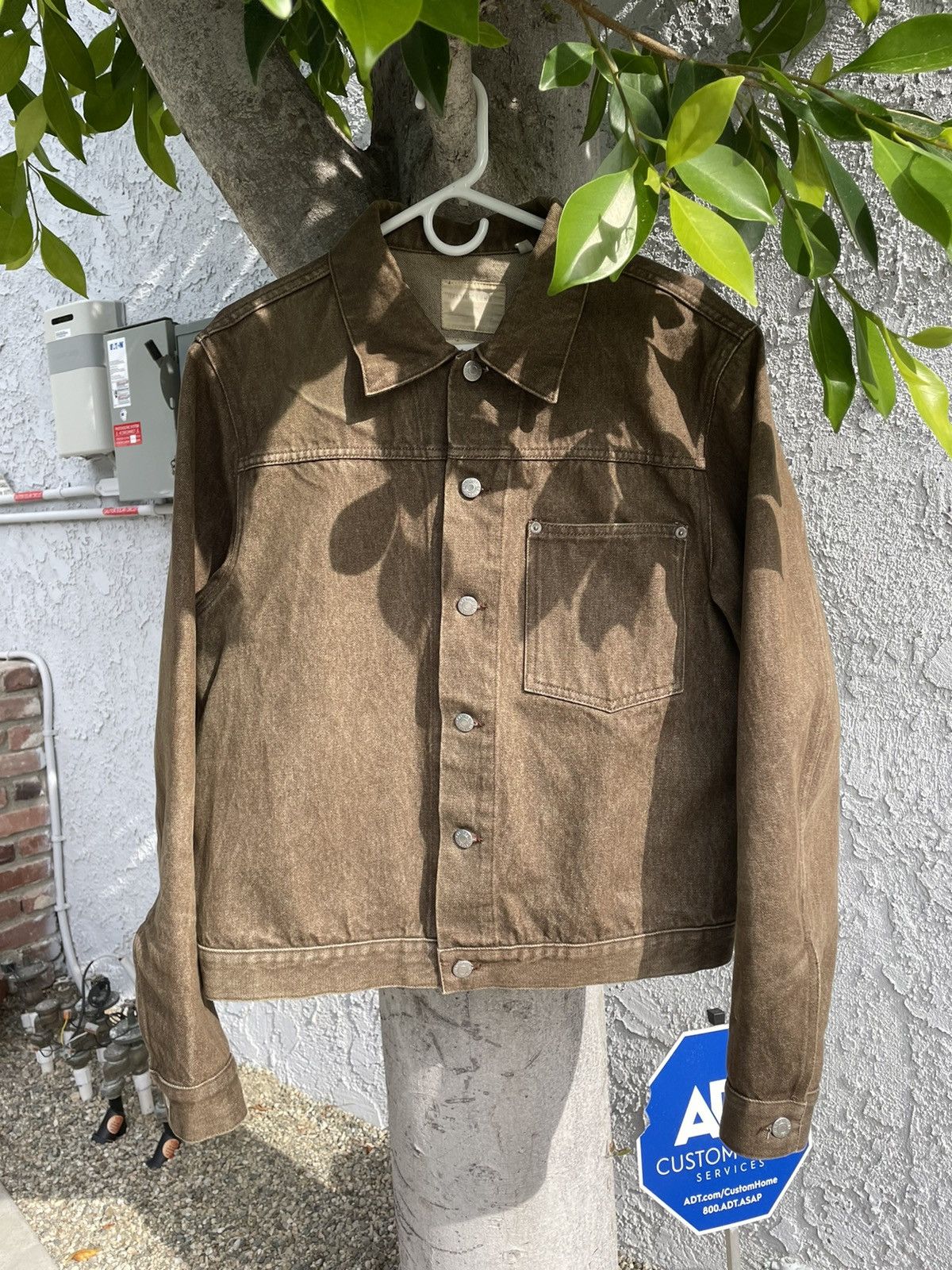 Helmut Lang Early 2000’s Brown Vintage Sanded Denim Jacket Size US L / EU 52-54 / 3 - 1 Thumbnail