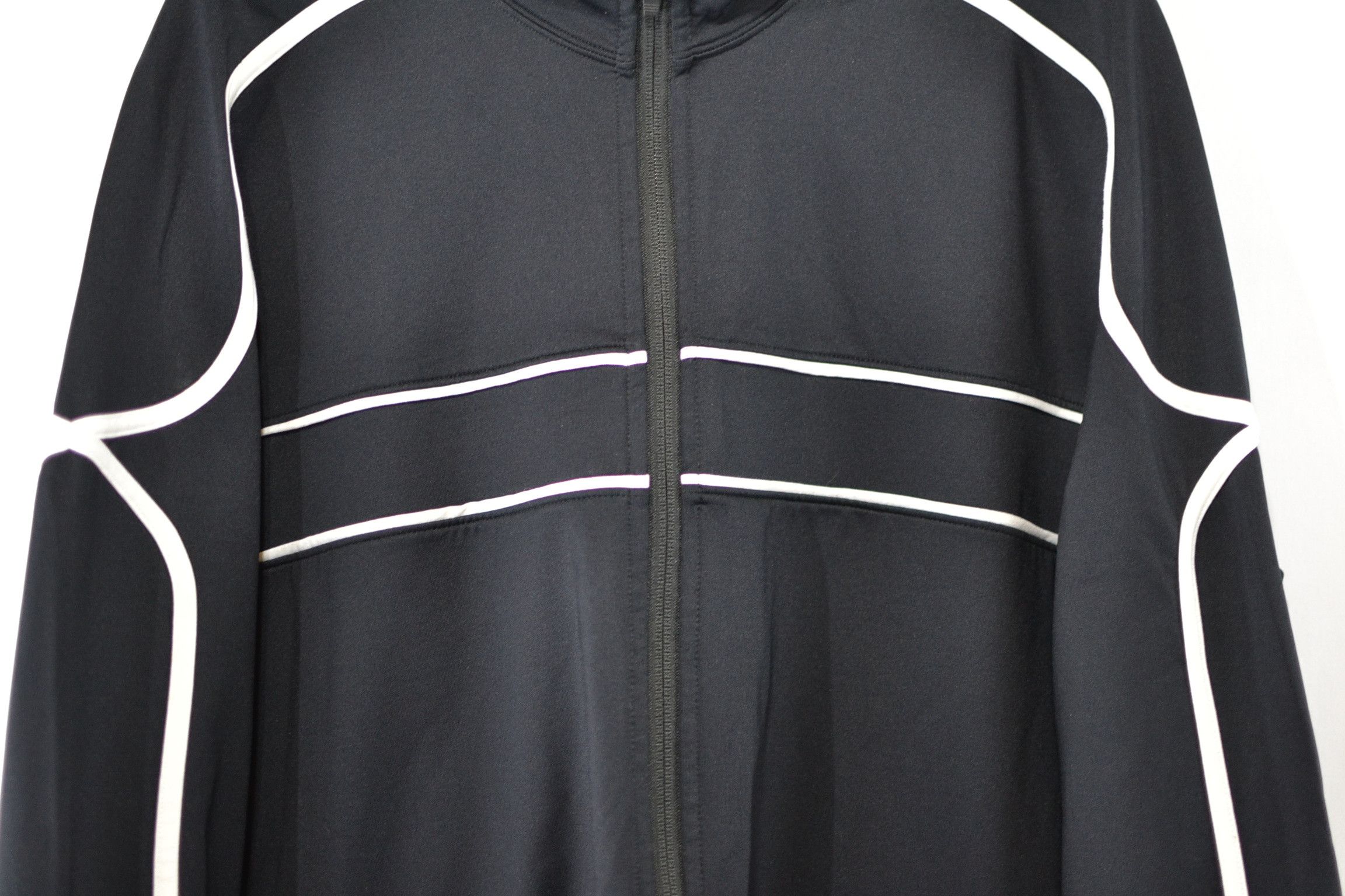 Lululemon Black White Decal Stripe Warm Up Track Jacket sz XL Size US XL / EU 56 / 4 - 2 Thumbnail