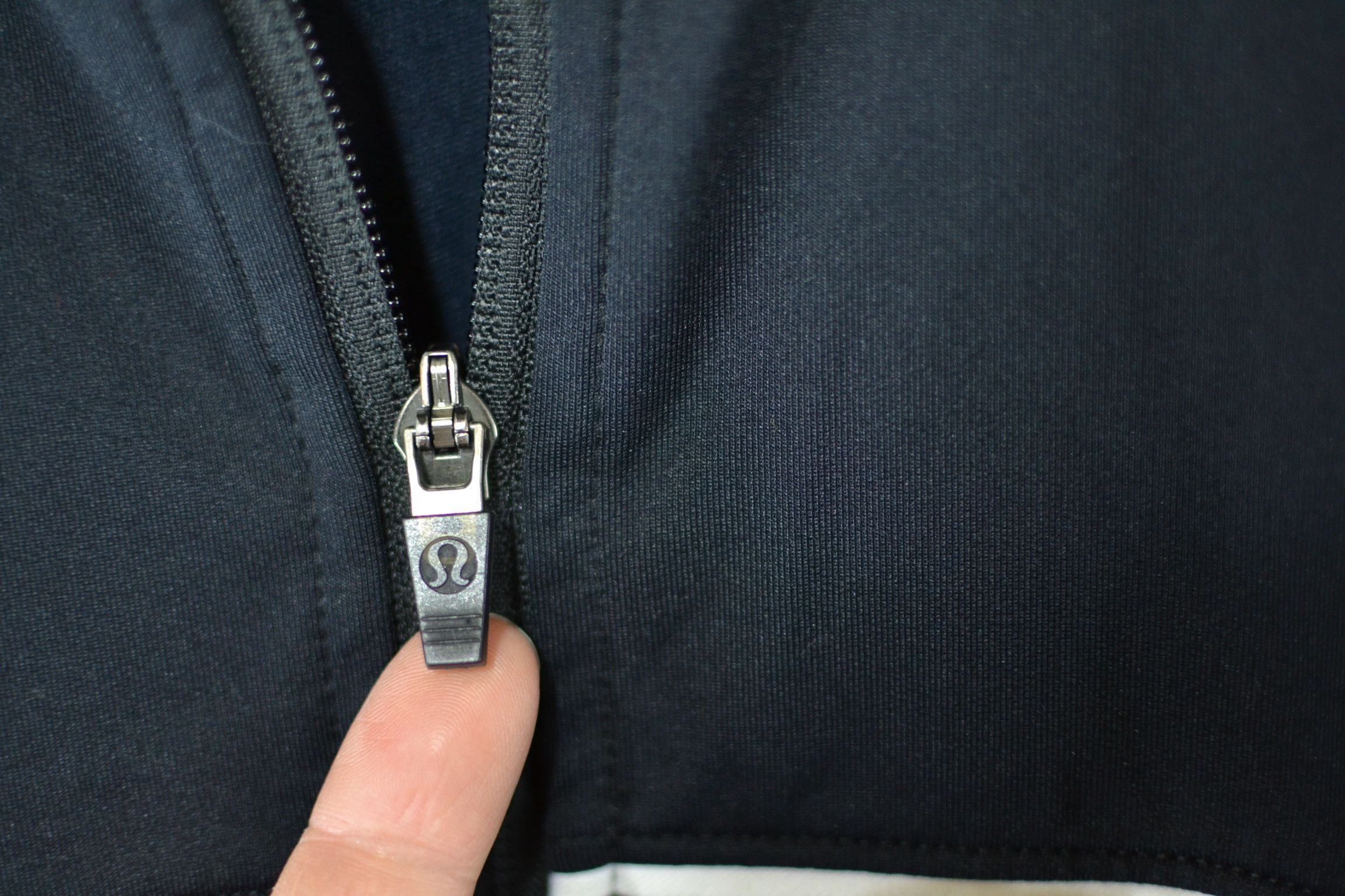 Lululemon Black White Decal Stripe Warm Up Track Jacket sz XL Size US XL / EU 56 / 4 - 5 Thumbnail
