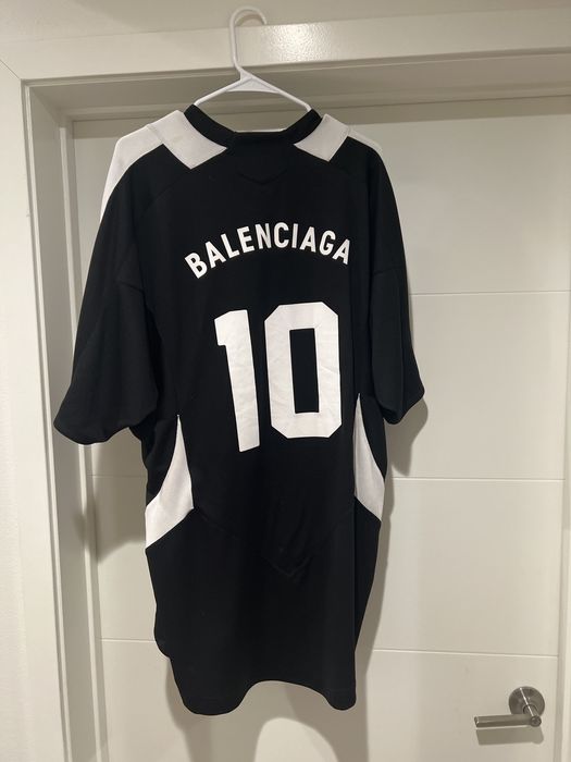 Balenciaga Balenciaga Oversized FW20/21 Soccer Jersey | Grailed