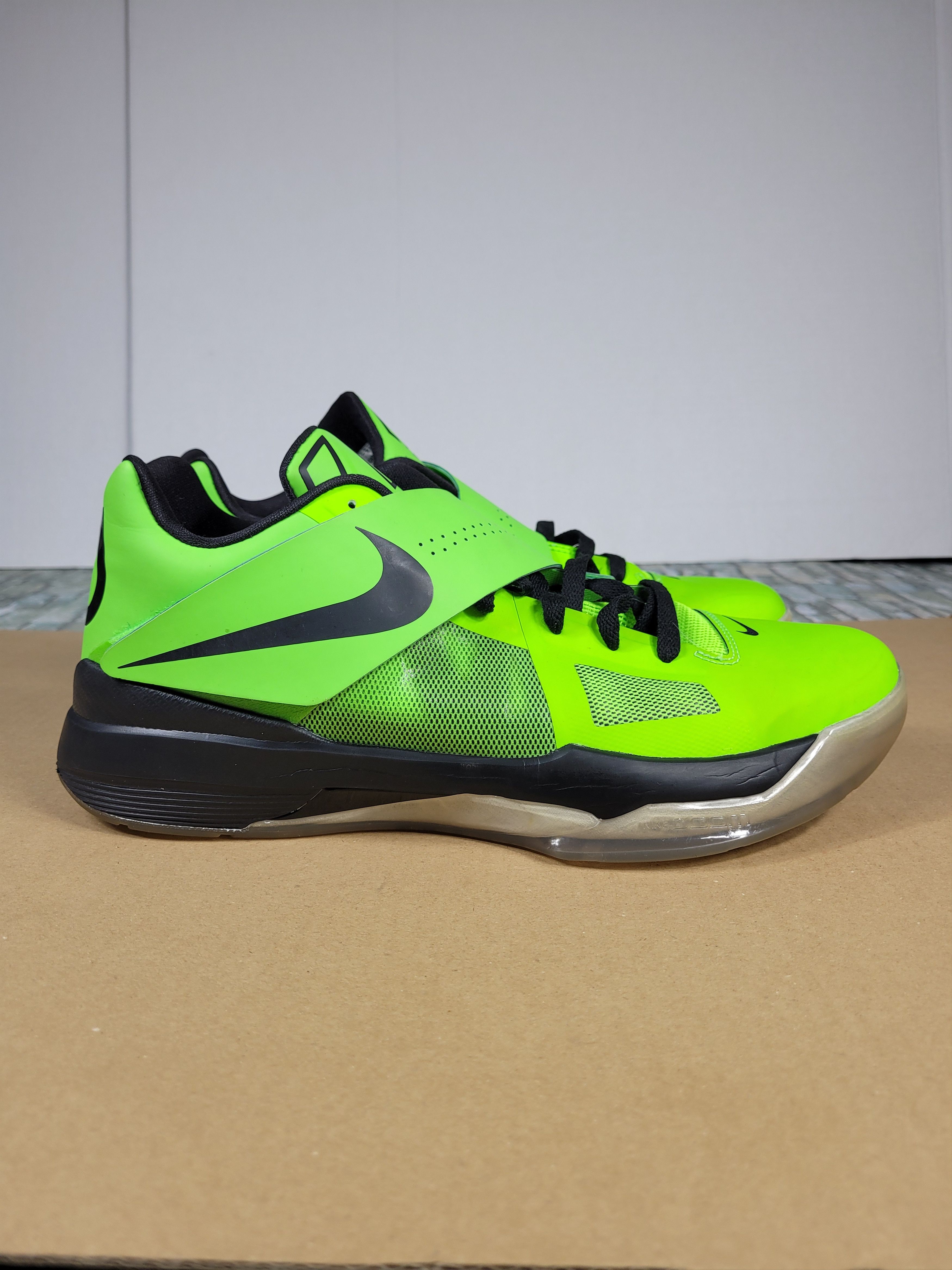 Nike Nike KD iv 4 Nike ID sz 11.5 black Volt grinch Size US 11.5 / EU 44-45 - 7 Thumbnail
