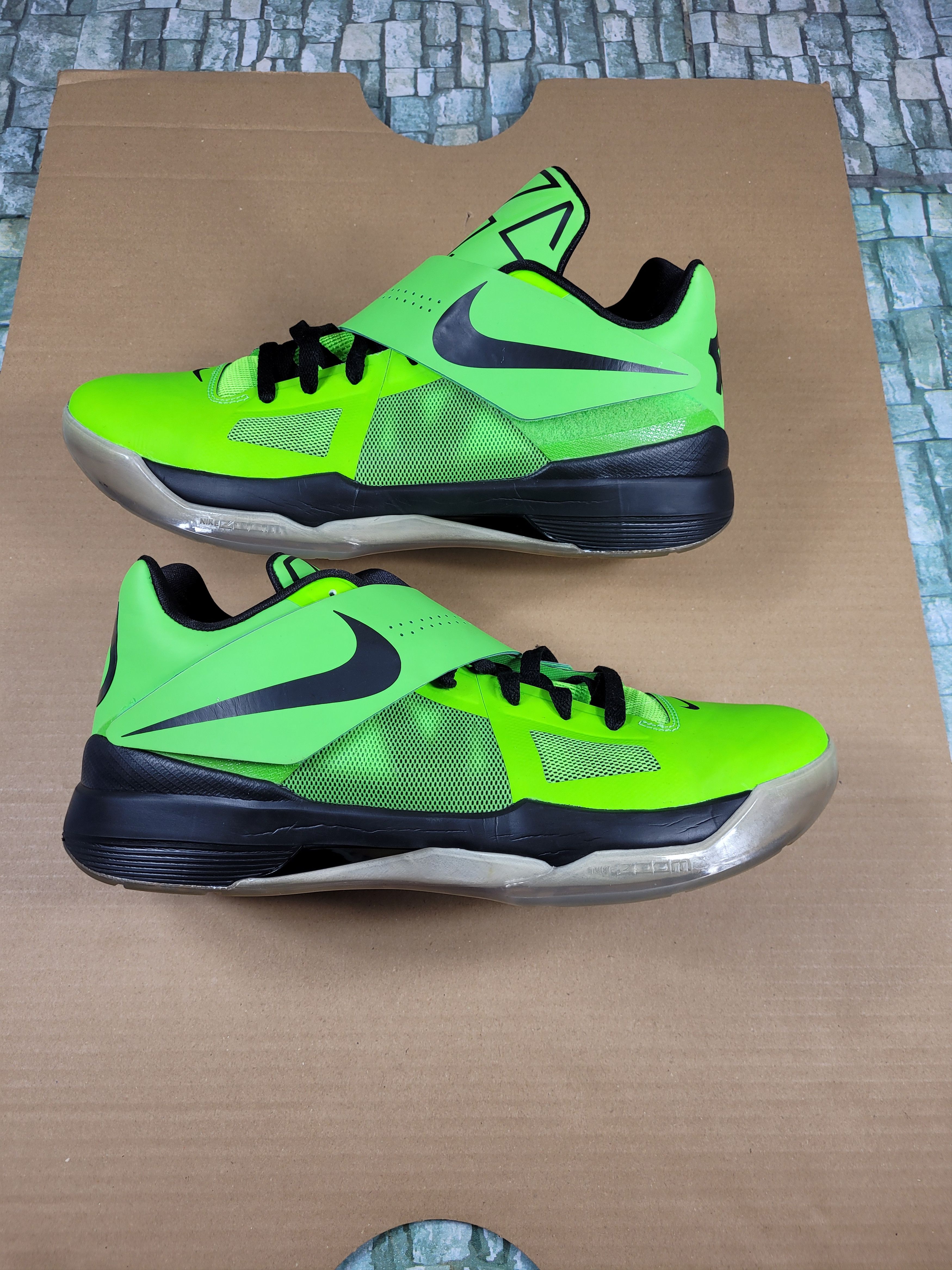 Nike Nike KD iv 4 Nike ID sz 11.5 black Volt grinch Size US 11.5 / EU 44-45 - 16 Thumbnail