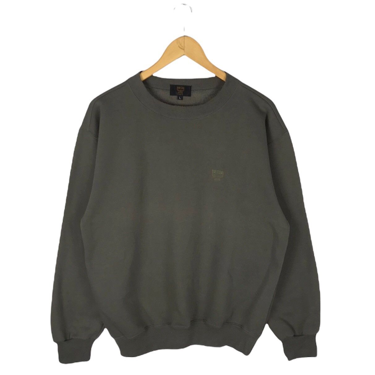 MCM Vintage MCM Small Logo Crewneck Sweatshirt Size US L / EU 52-54 / 3 - 1 Thumbnail