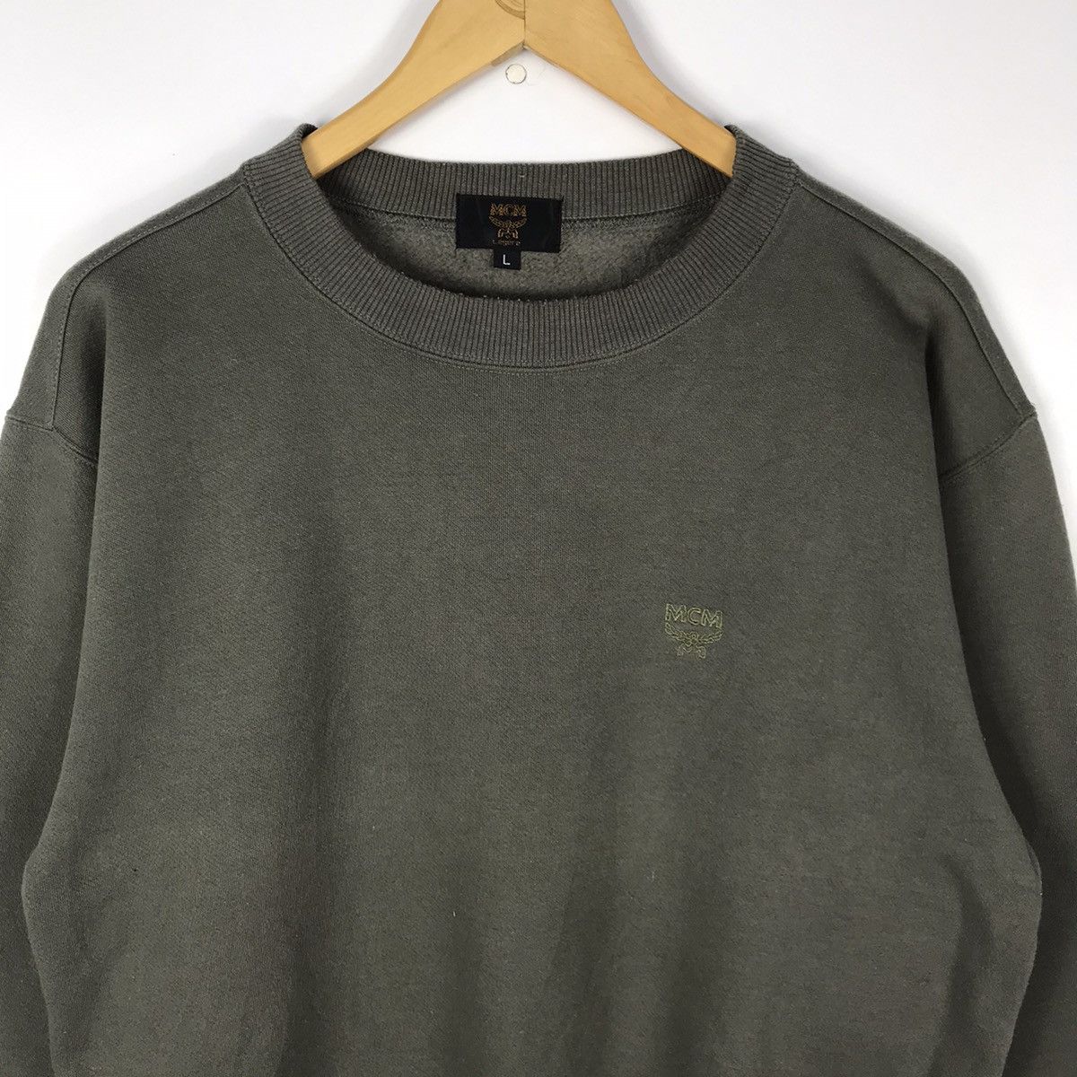 MCM Vintage MCM Small Logo Crewneck Sweatshirt Size US L / EU 52-54 / 3 - 4 Thumbnail