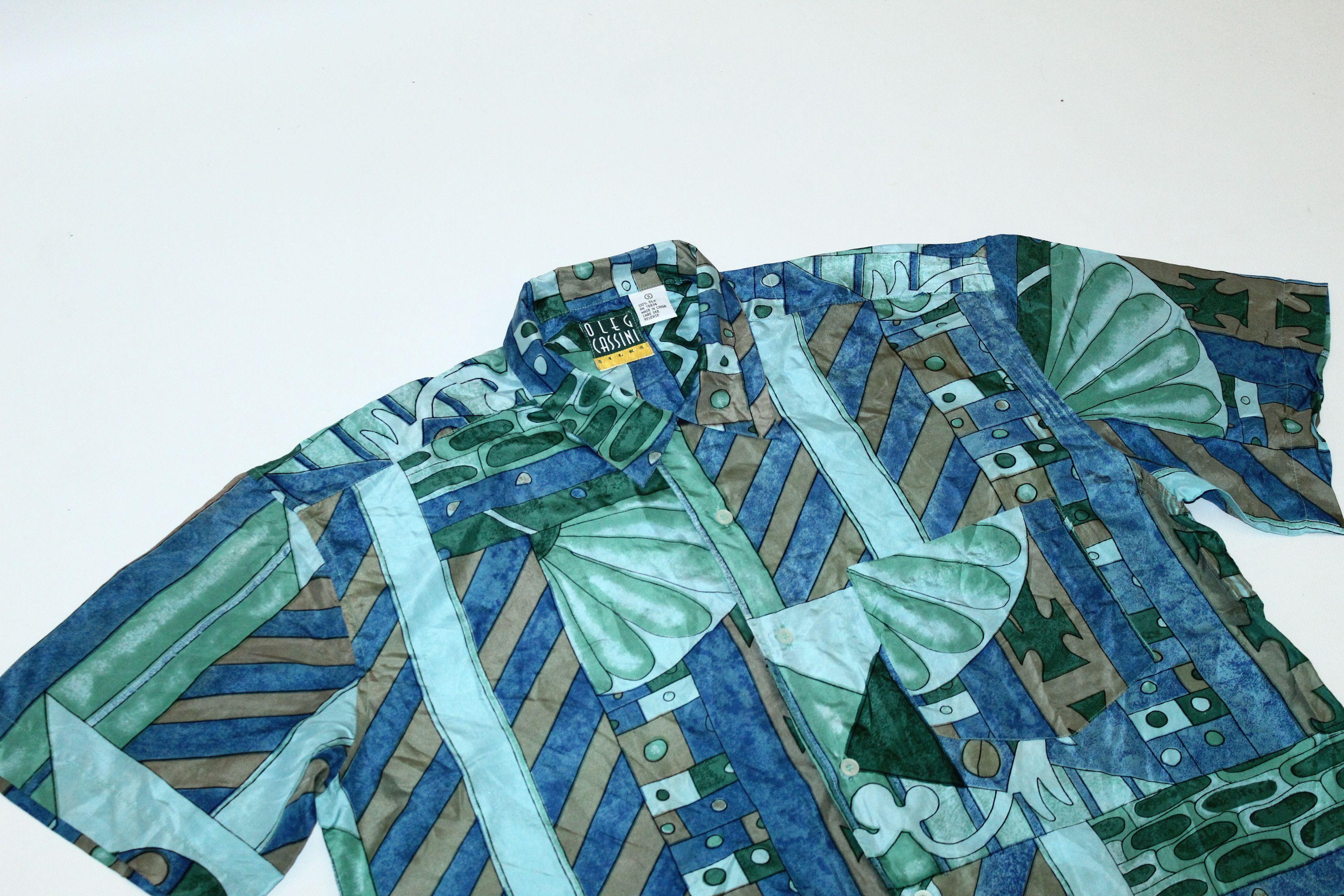 Oleg Cassini 1970's Oleg Cassini 100% Silk Crazy Abstract Art Party Shirt Size US L / EU 52-54 / 3 - 2 Thumbnail