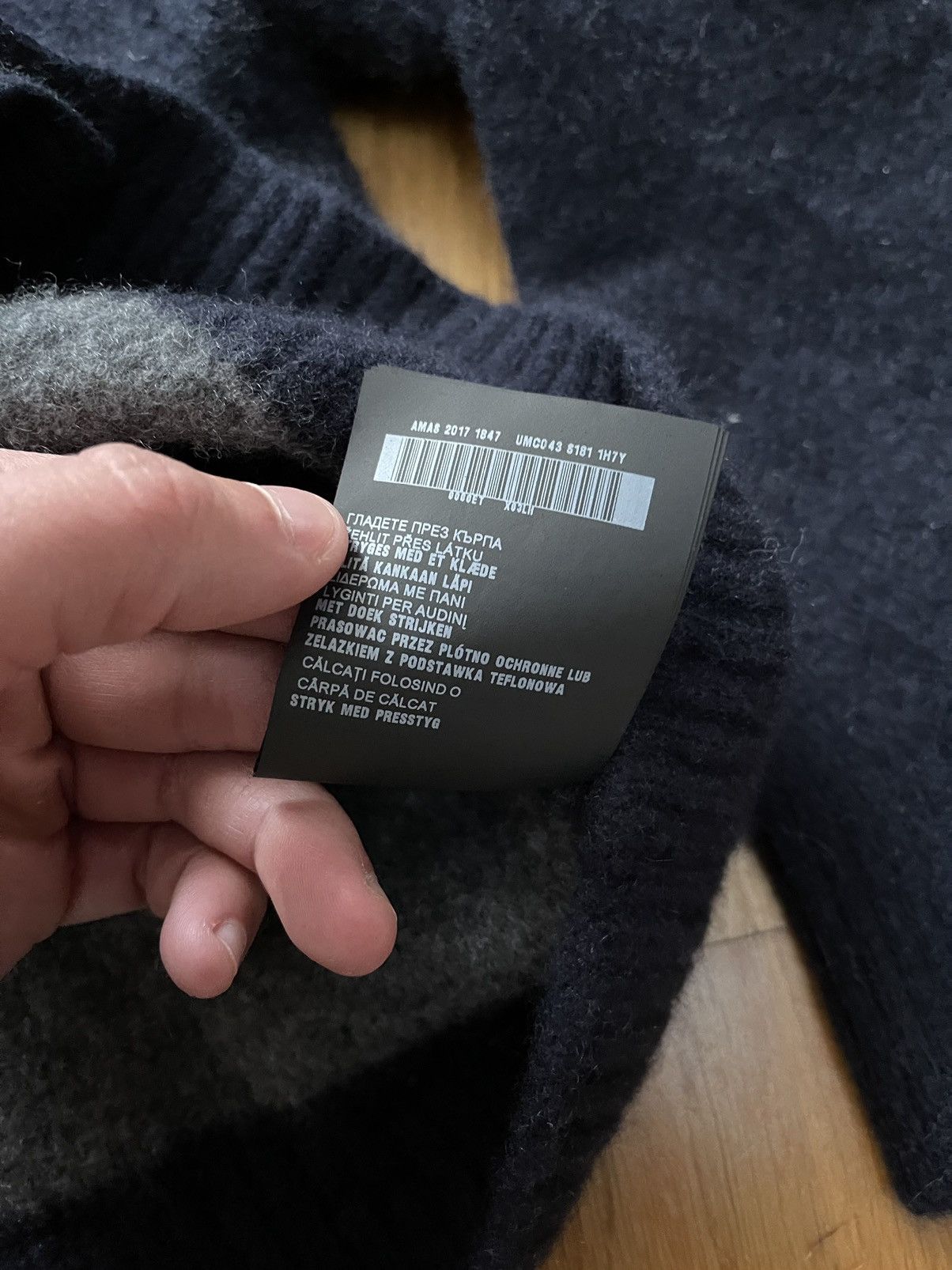 Prada Prada cashmere blue cardigan Size US M / EU 48-50 / 2 - 7 Thumbnail