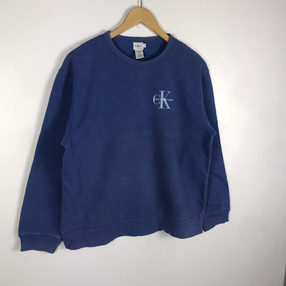 Calvin Klein Vintage Calvin Klein Sweatshirt Big Logo Size US L / EU 52-54 / 3 - 2 Thumbnail
