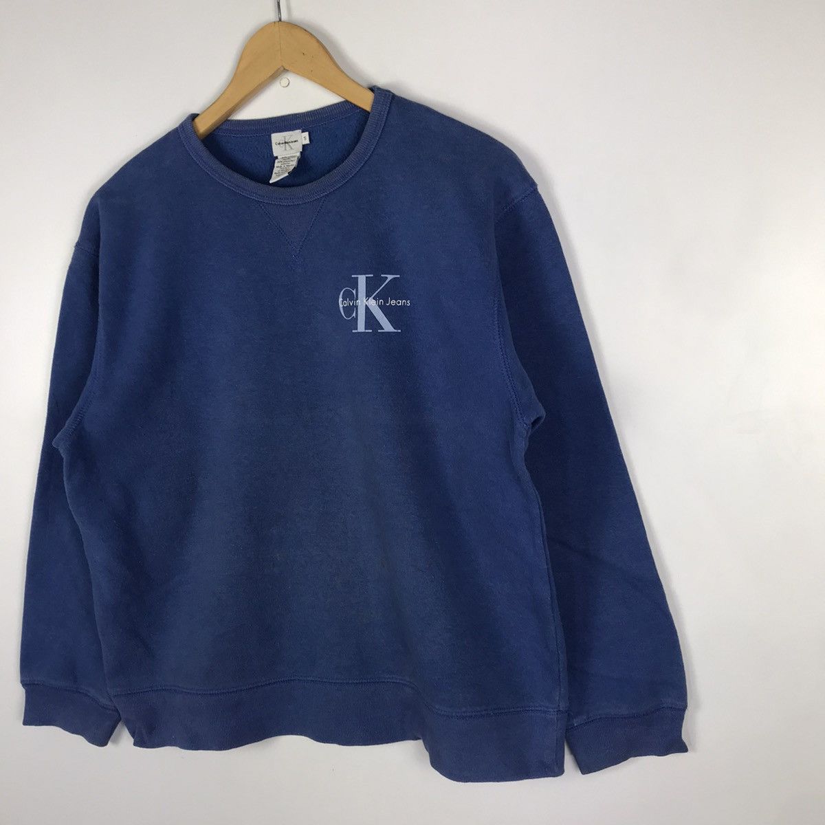Calvin Klein Vintage Calvin Klein Sweatshirt Big Logo Size US L / EU 52-54 / 3 - 3 Thumbnail