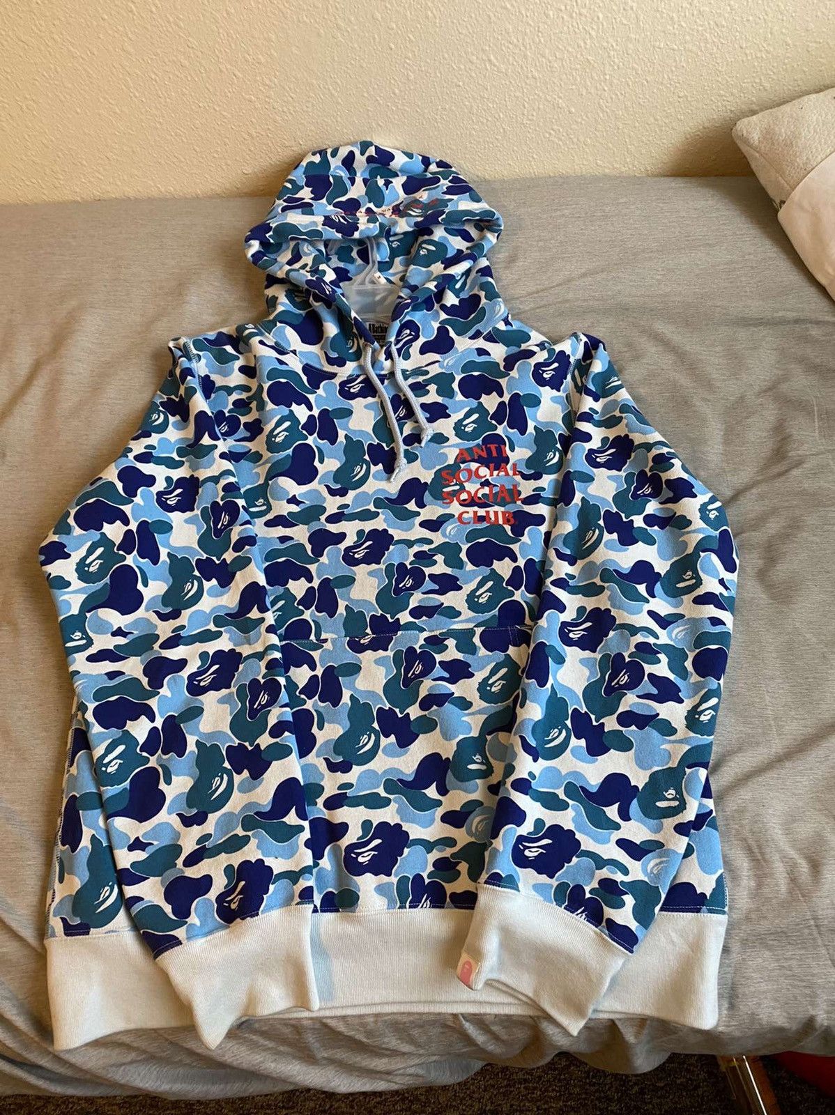 Grailed bape hoodie hotsell