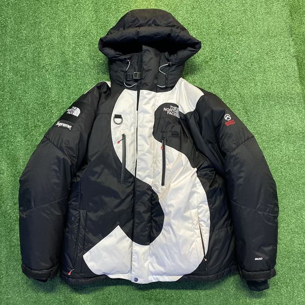 Supreme TNF S logo summit series Himalayan parka | Grailed