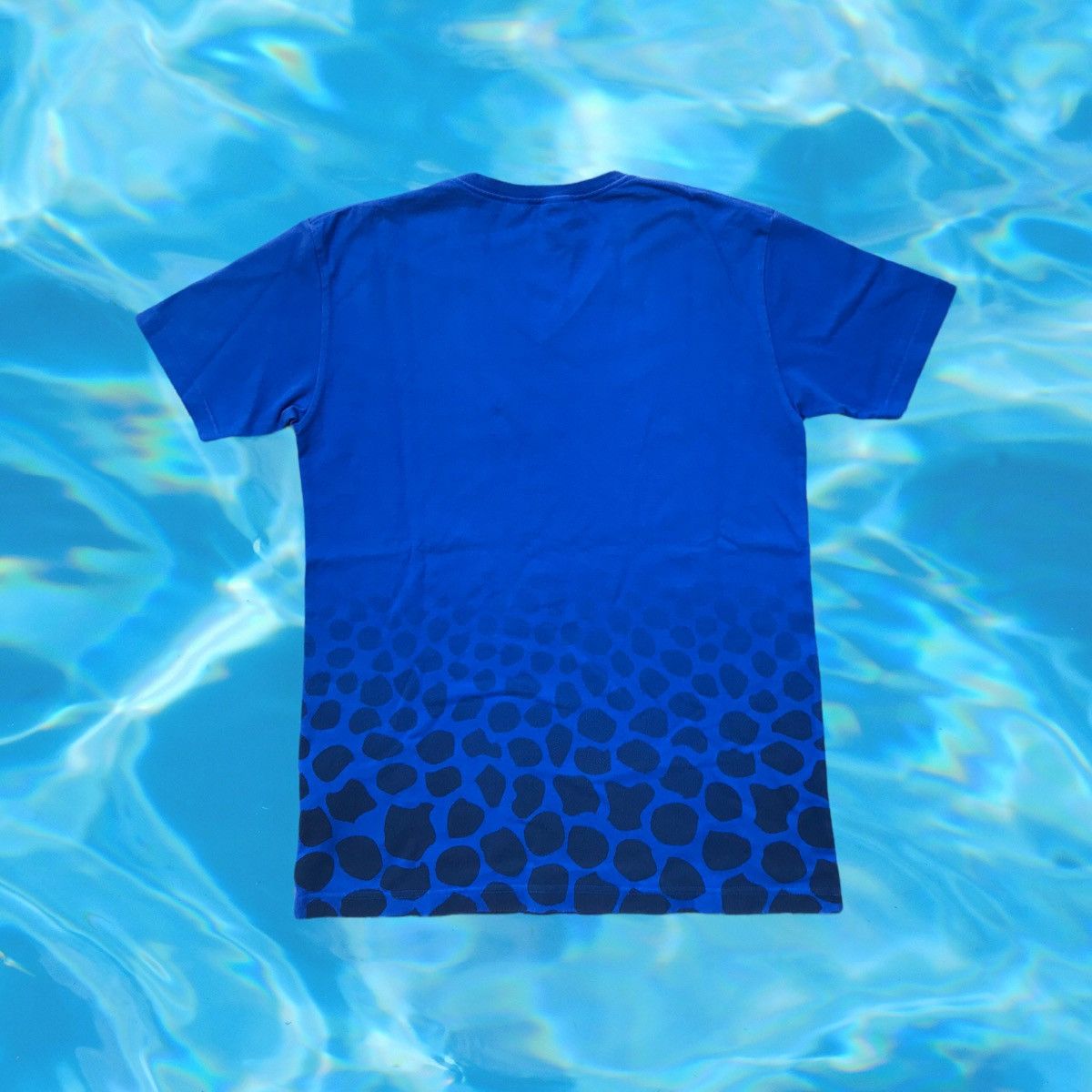 🔥NEED GONE🔥Phenomenon Bubbles V-neck tshirt