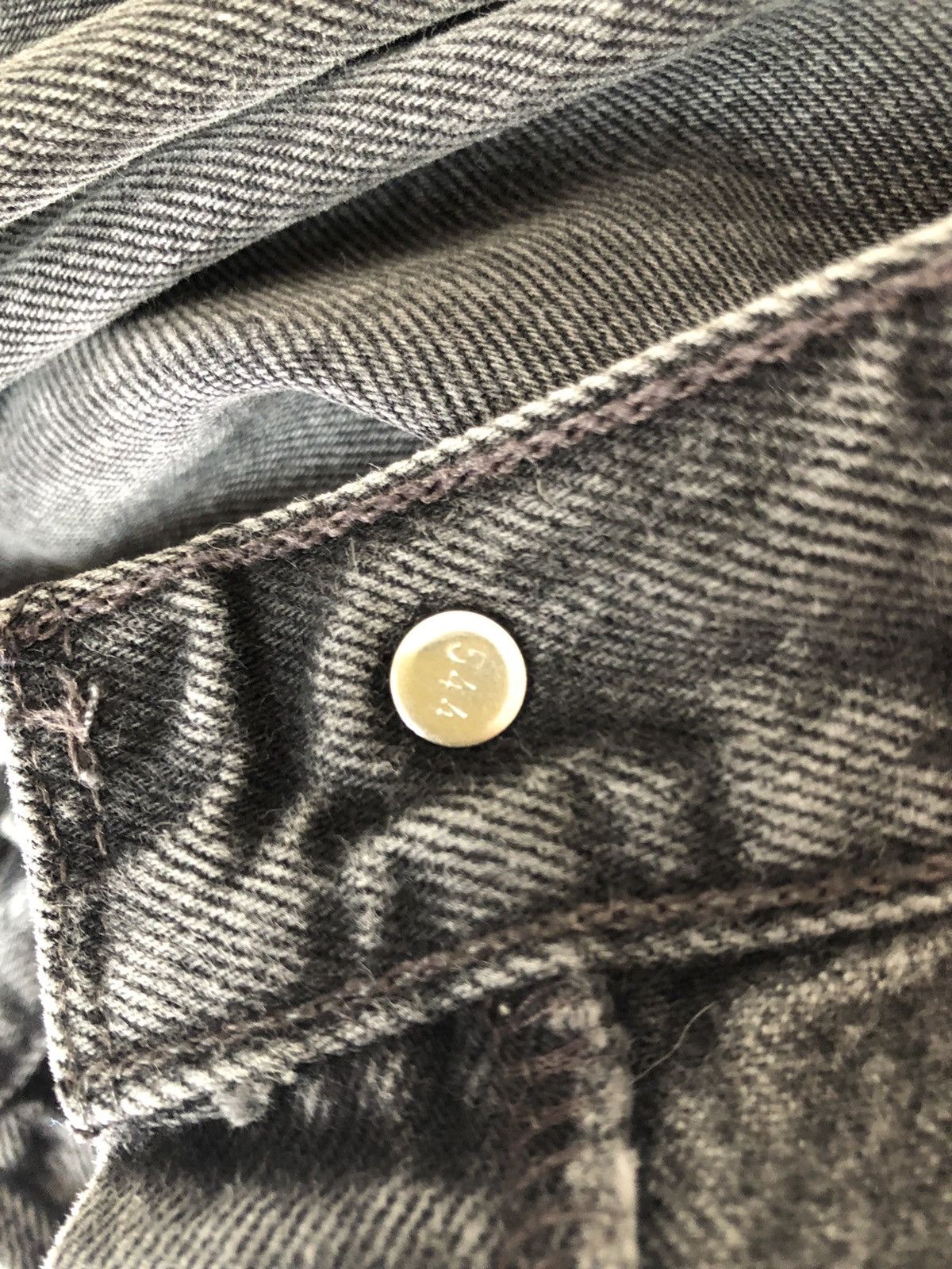 Levi's × Vintage Vintage 90s Levi’s 501 Jeans Faded Black Denim Size US 27 - 20 Thumbnail