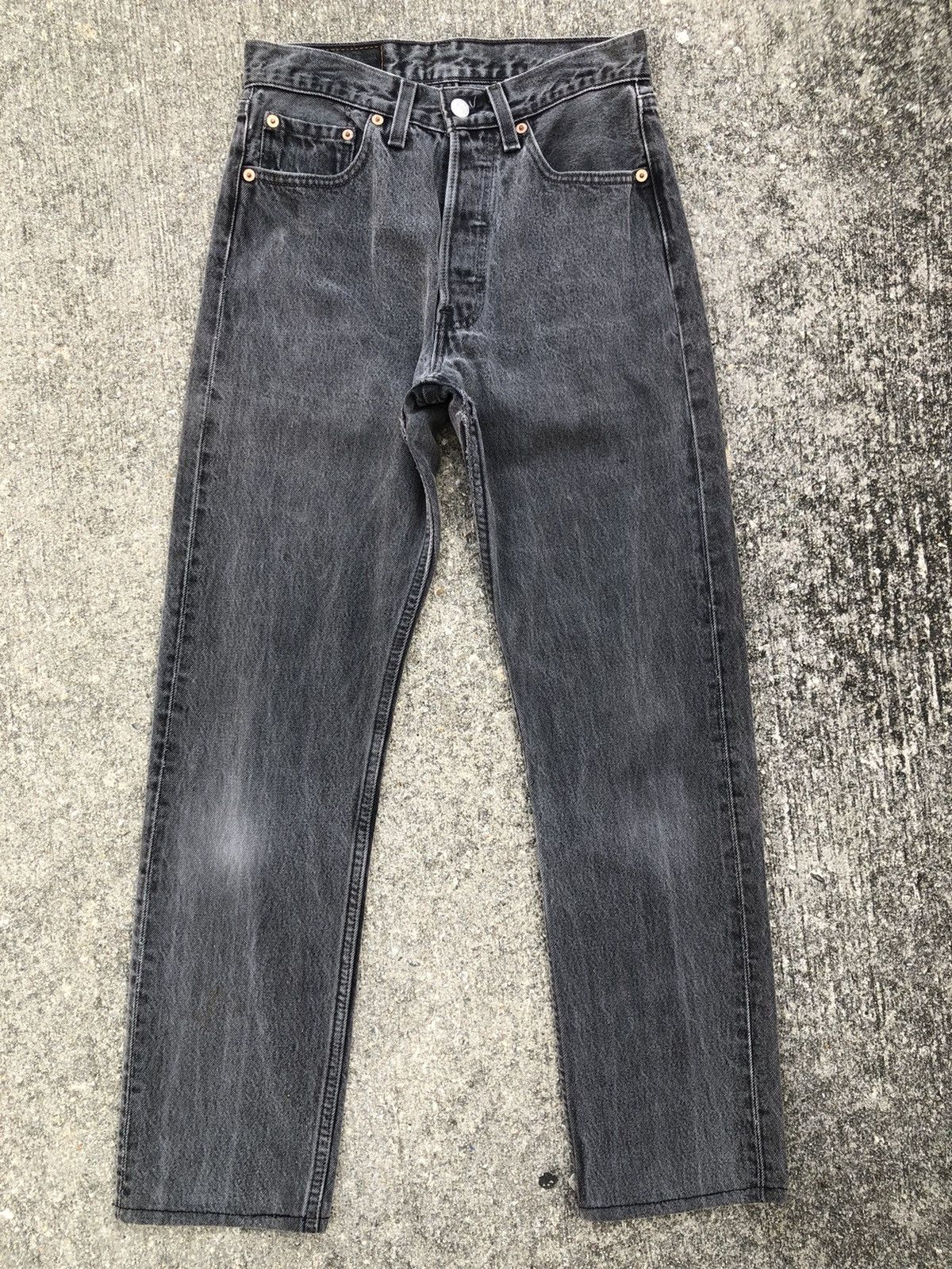 Levi's × Vintage Vintage 90s Levi’s 501 Jeans Faded Black Denim Size US 27 - 1 Thumbnail