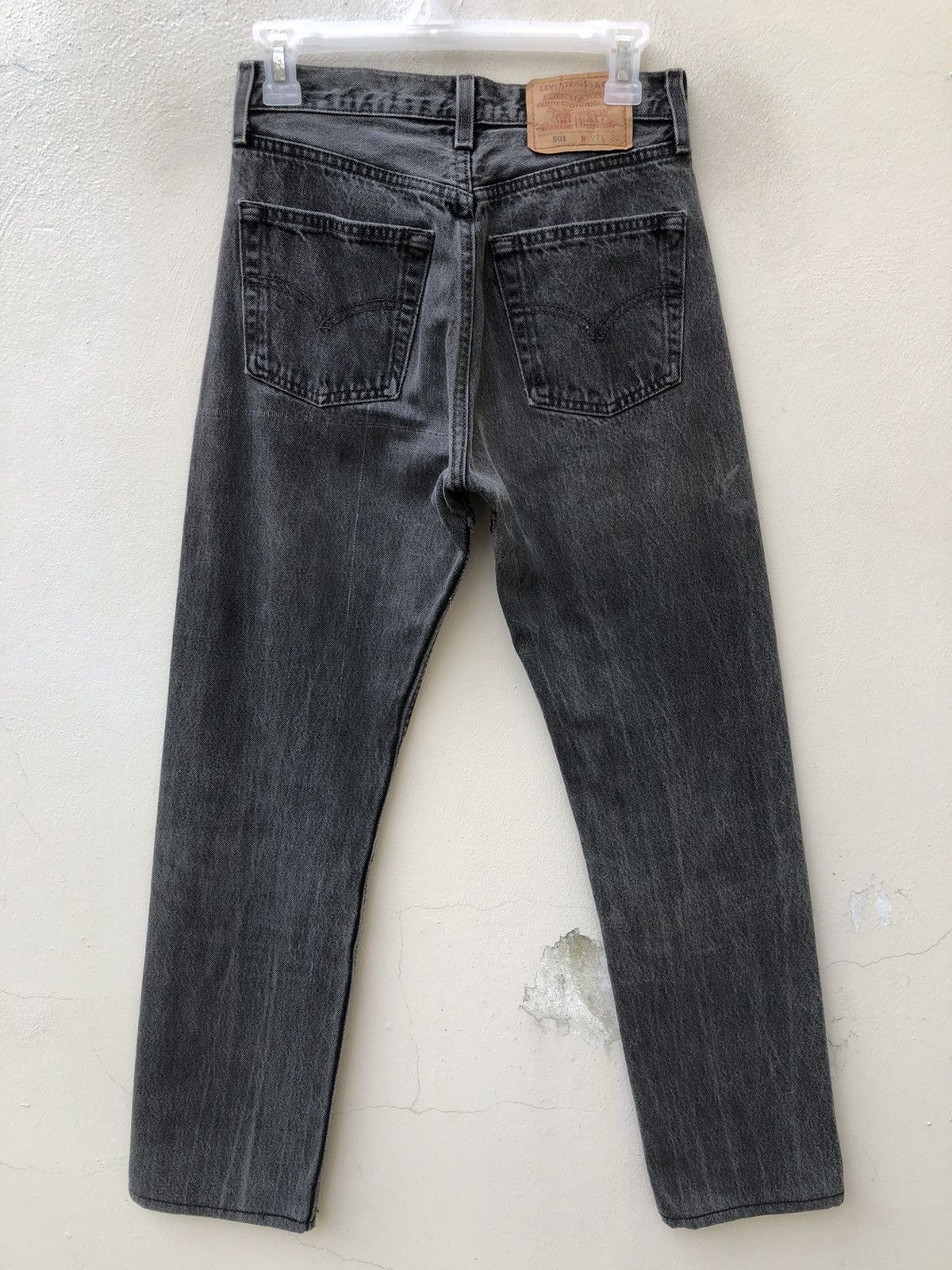 Levi's × Vintage Vintage 90s Levi’s 501 Jeans Faded Black Denim Size US 27 - 11 Thumbnail