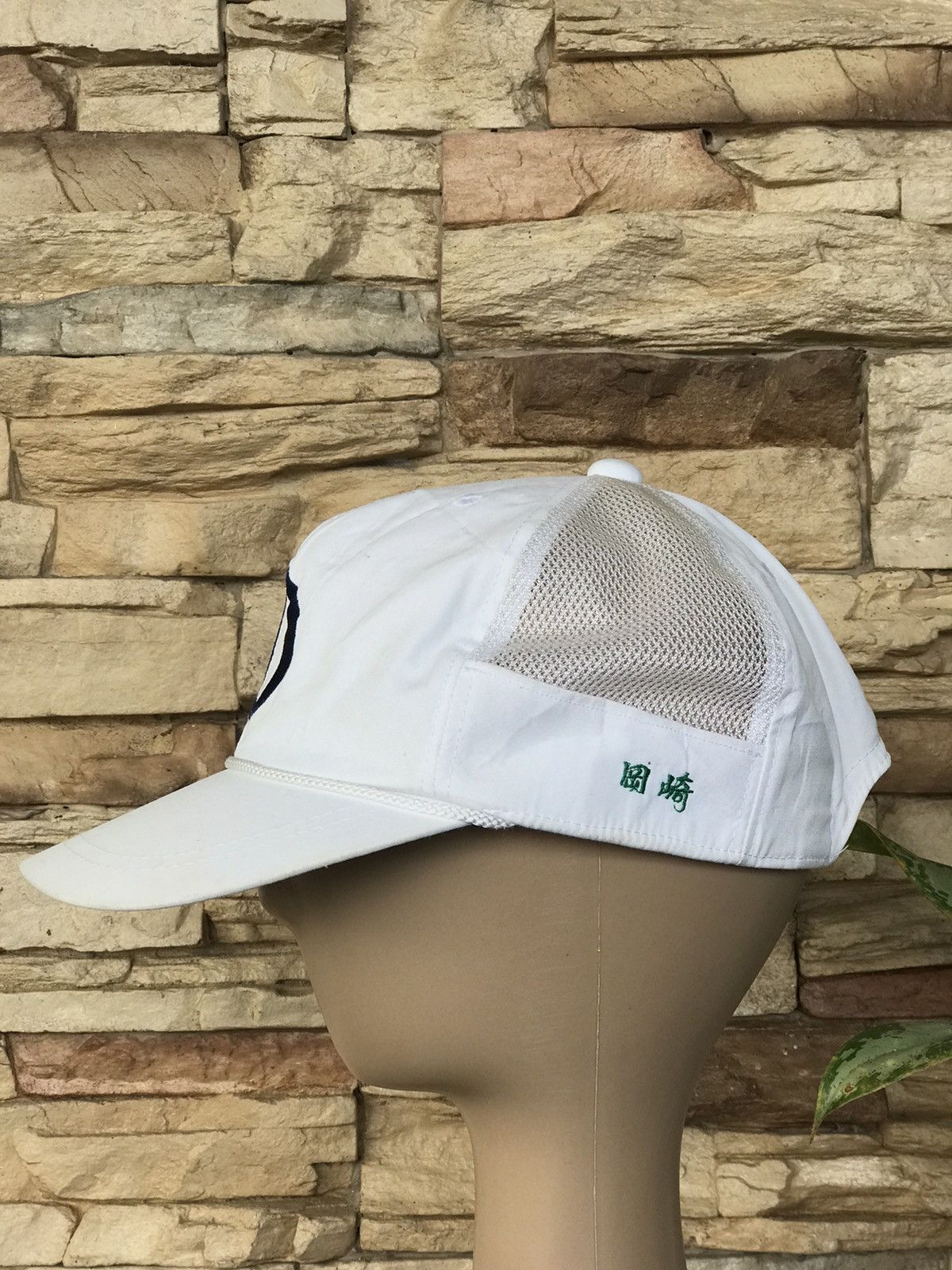 Vintage Vintage Logo D Trucker Hat japanesebrand Size ONE SIZE - 2 Thumbnail