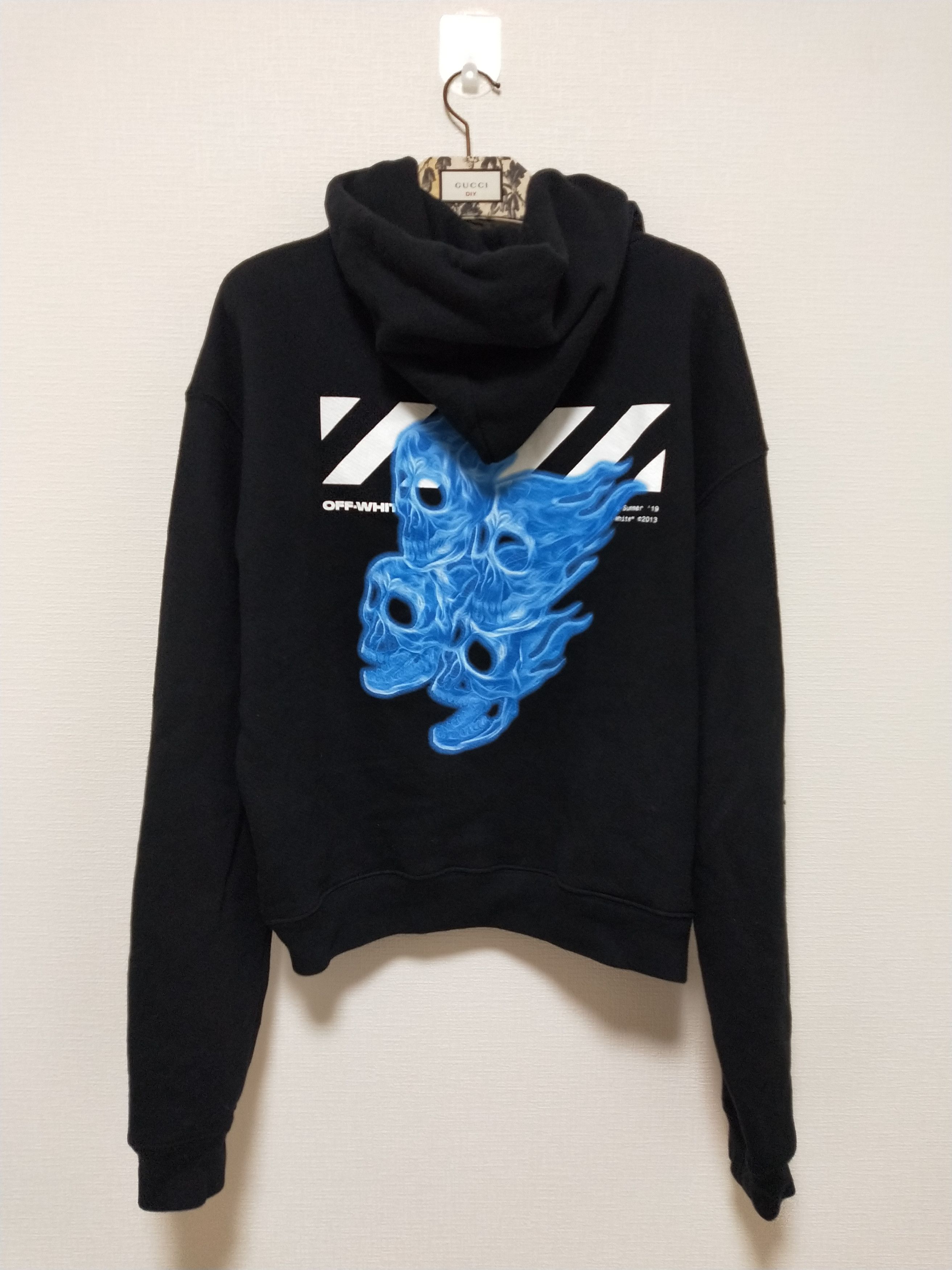 Off white diag sales skulls hoodie