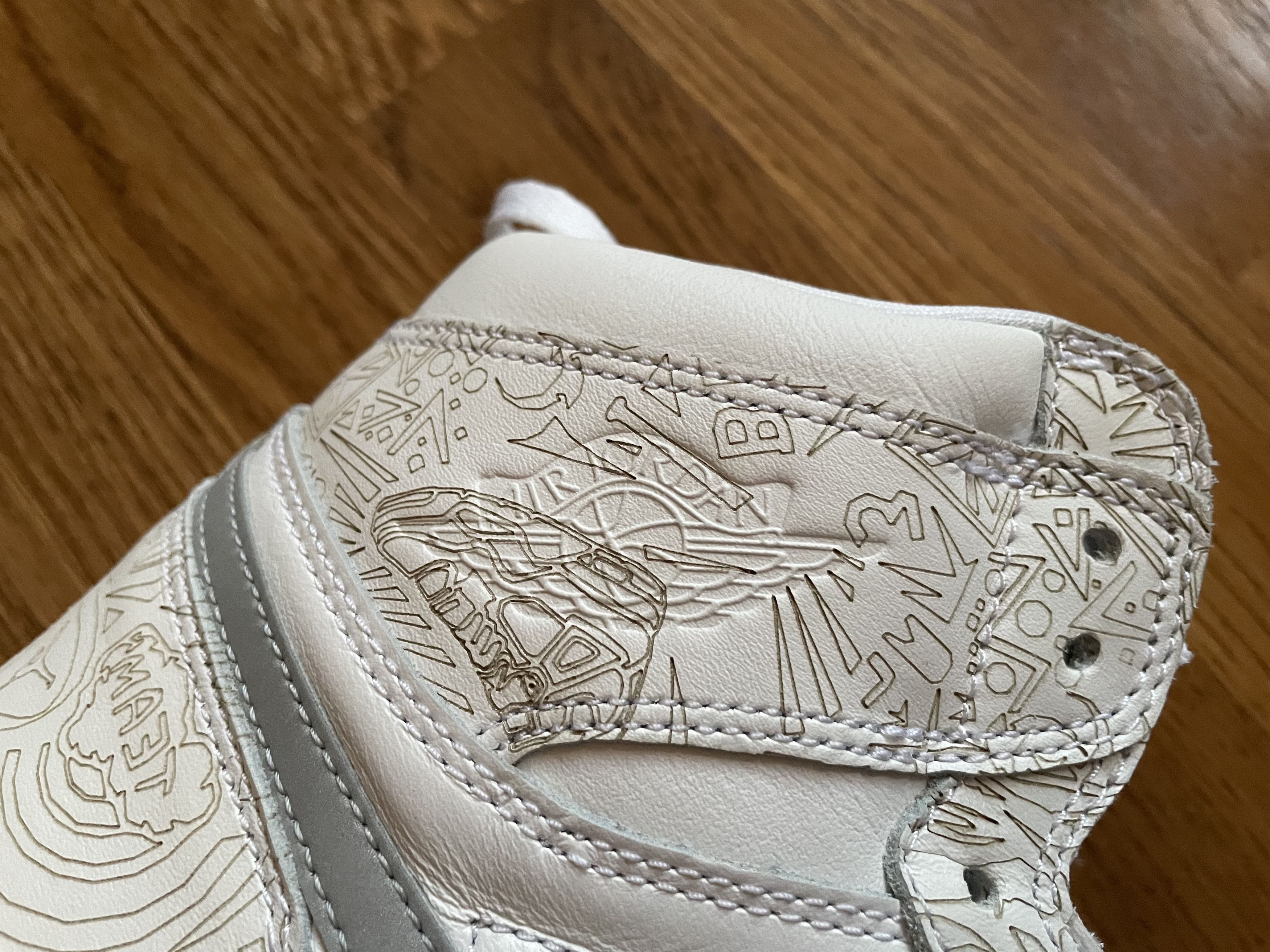 Jordan Brand 13 Air Jordan 1 30th Anniversary Laser High White Blue OG Size US 13 / EU 46 - 11 Thumbnail