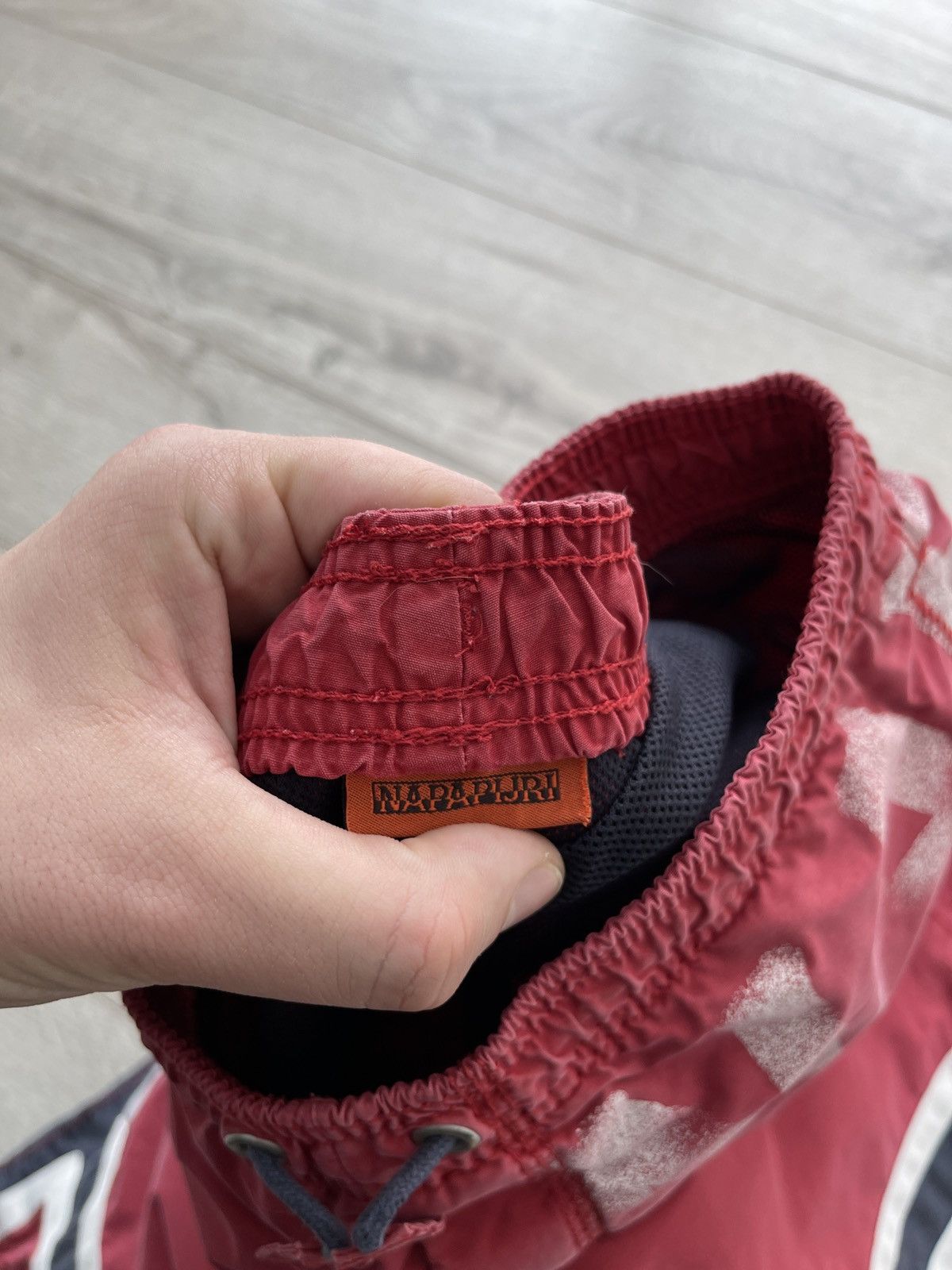Napapijri Vintage Napapijri Big Logo Shorts Size S Size US 29 - 6 Thumbnail