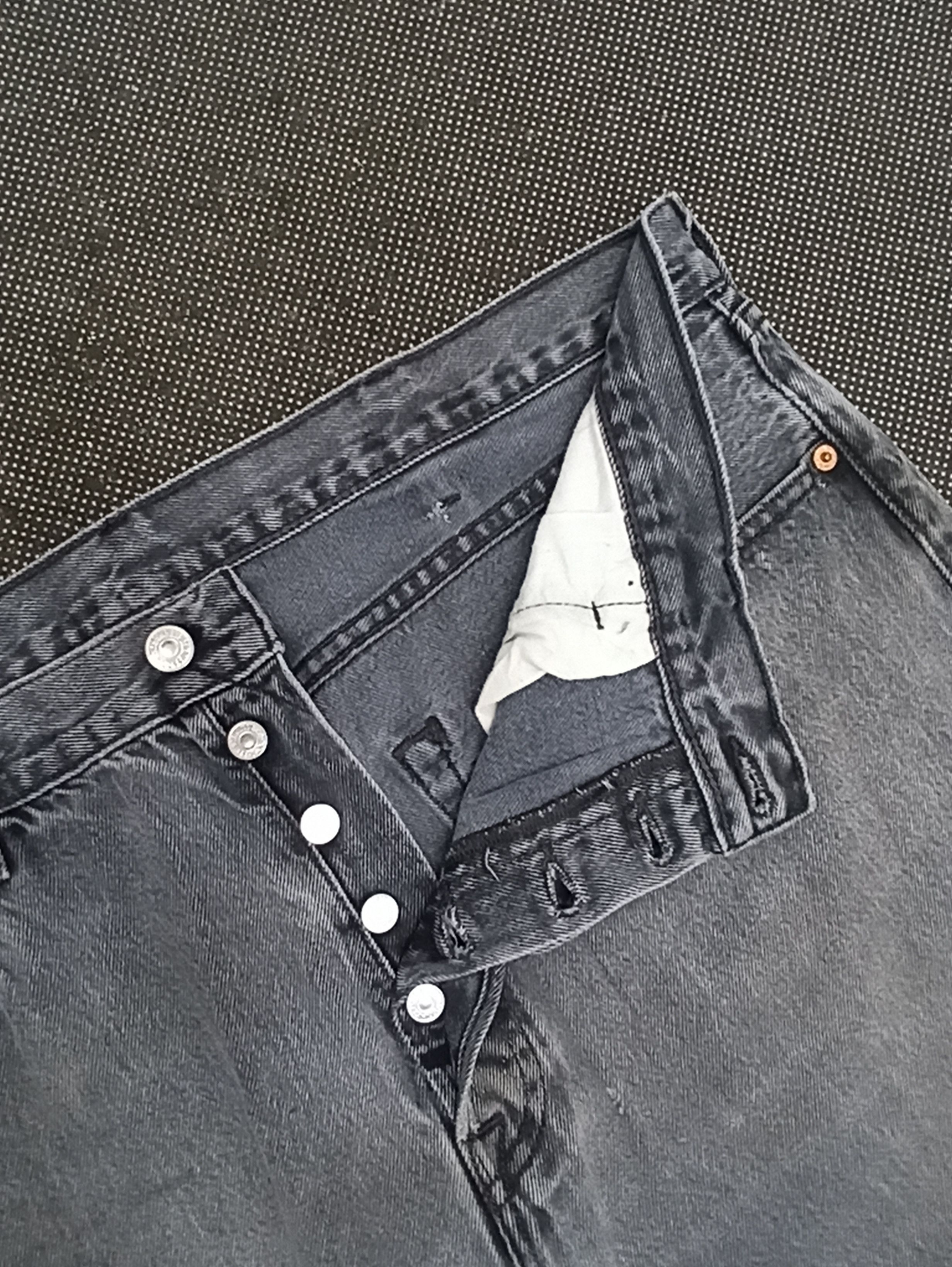 Jean × Levi's × Vintage VINTAGE LEVIS 501 DISTRESSED FADED BLACK JEANS -J287 Size US 38 / EU 54 - 3 Thumbnail