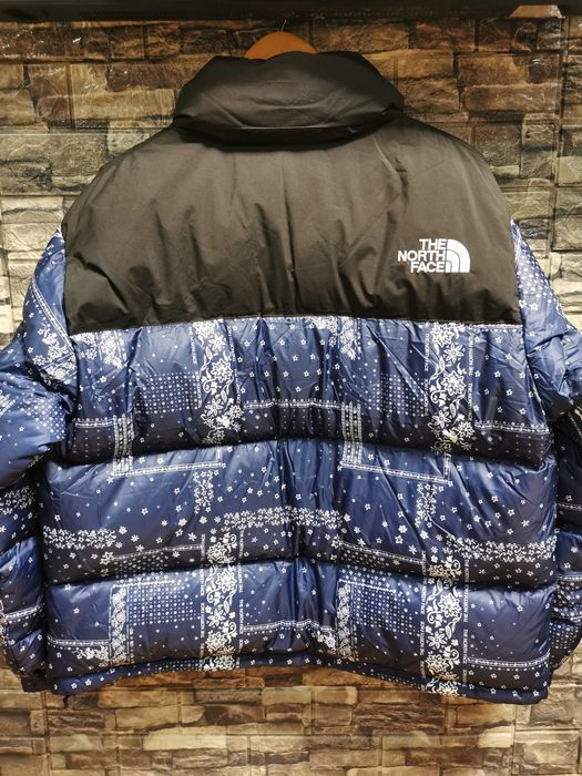 The north hotsell face paisley nuptse