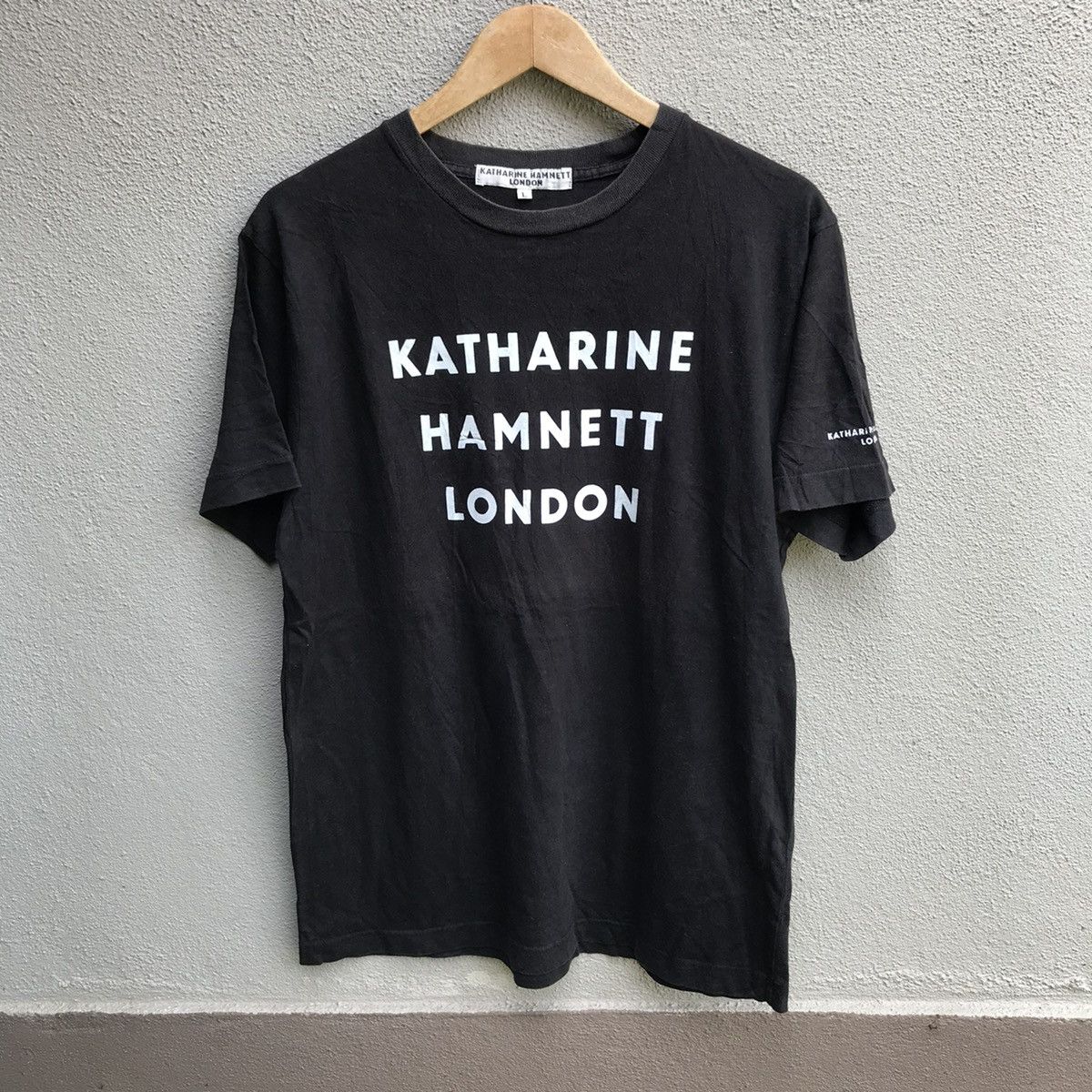 Katharine Hamnett London KATHARINE HAMNETT LONDON tee spellout