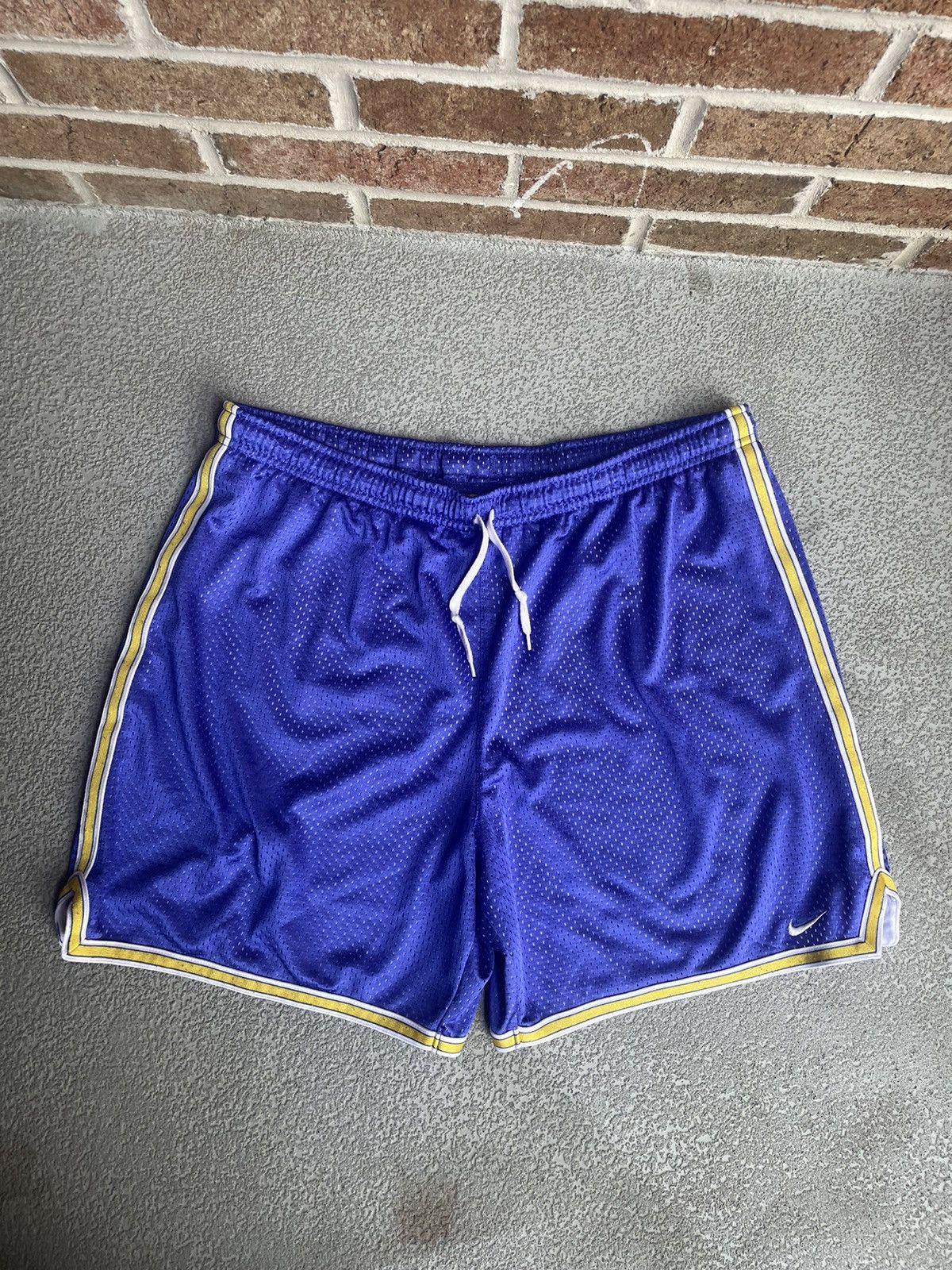 Nike × Vintage Vintage Nike Y2K Drawstring Athletic Shorts Size US 36 / EU 52 - 1 Thumbnail