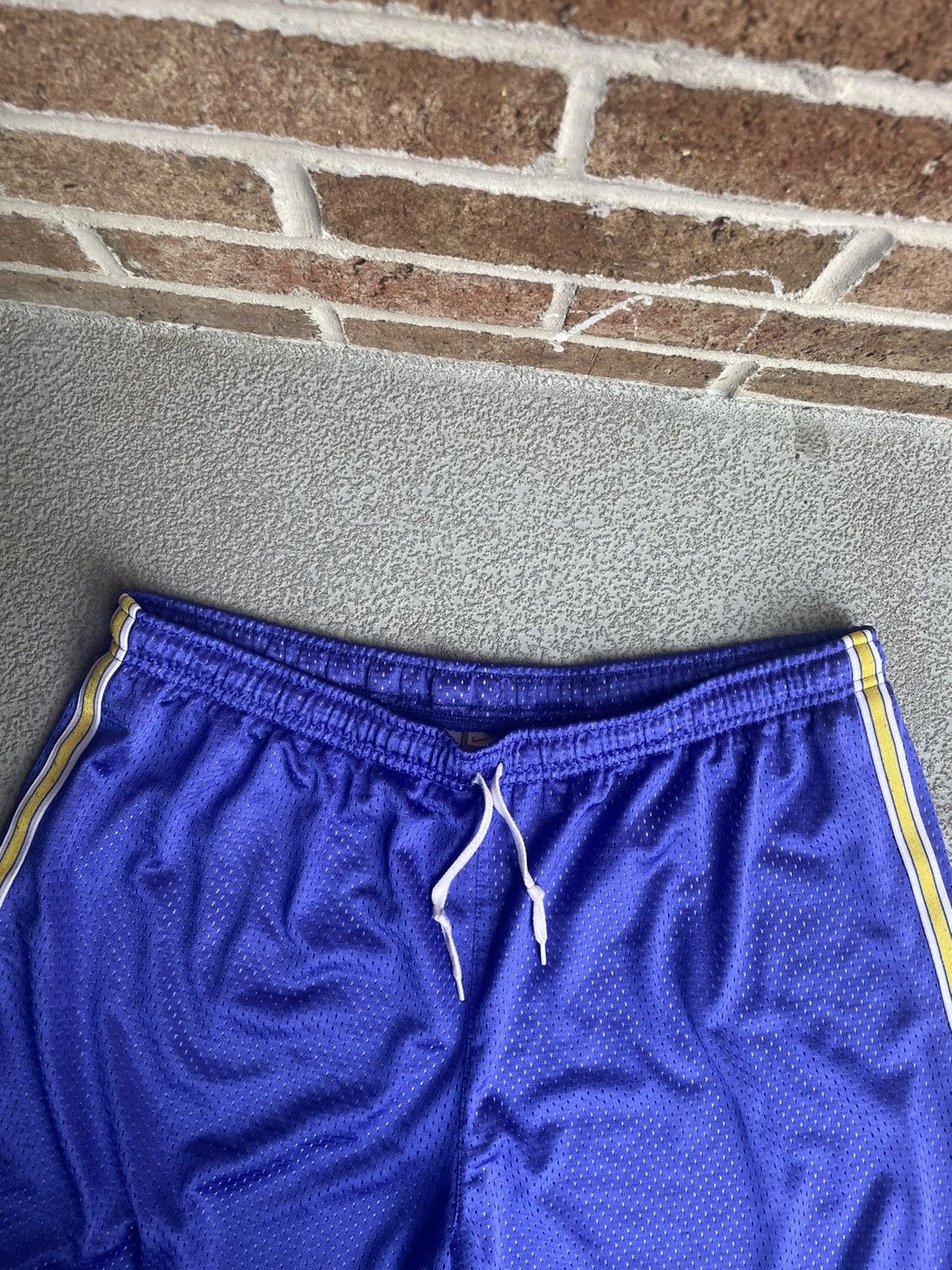 Nike × Vintage Vintage Nike Y2K Drawstring Athletic Shorts Size US 36 / EU 52 - 3 Thumbnail